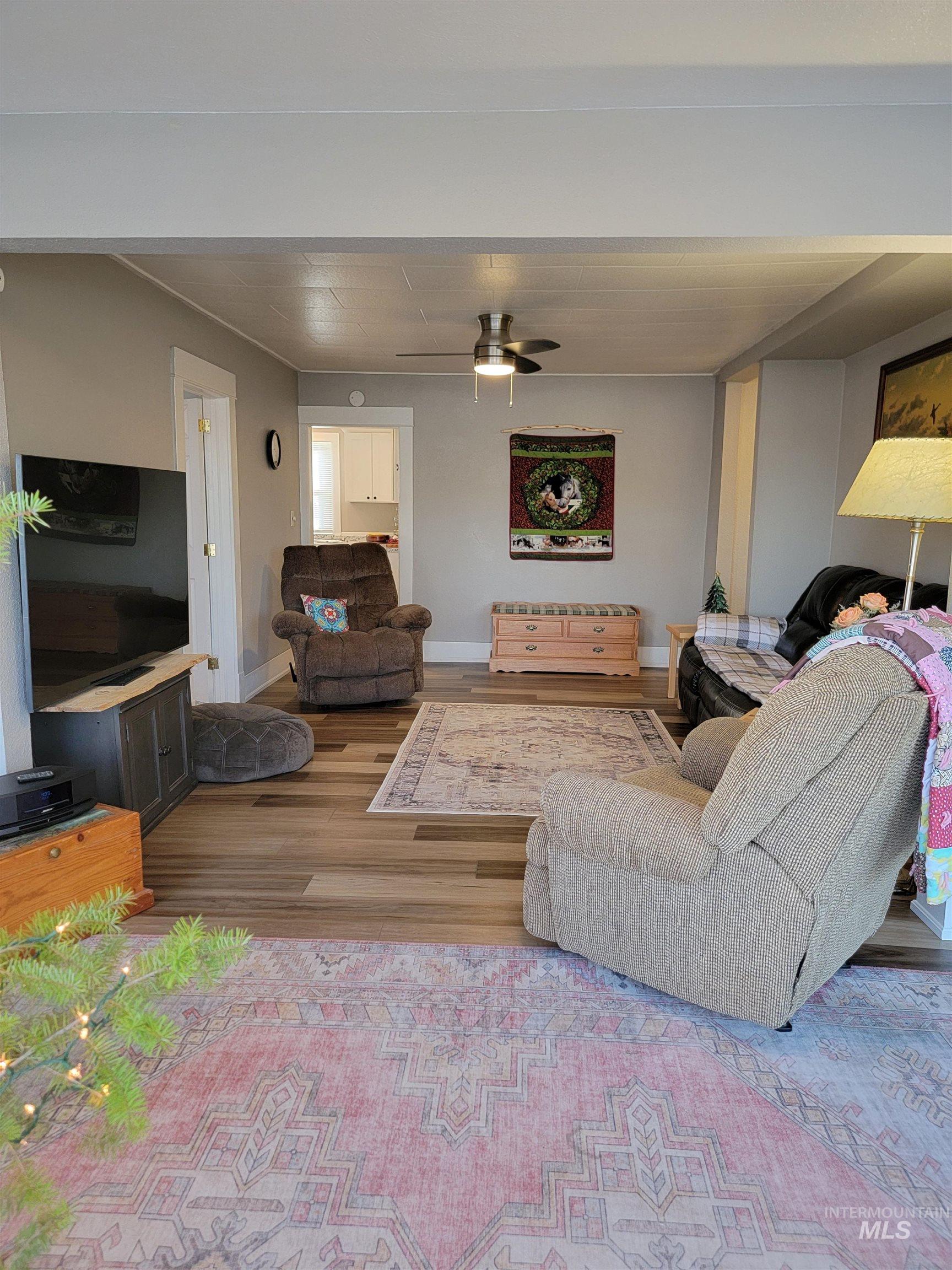 317 C Avenue, Wilder, Idaho 83676, 3 Bedrooms, 1 Bathroom, Residential For Sale, Price $298,000,MLS 98960072