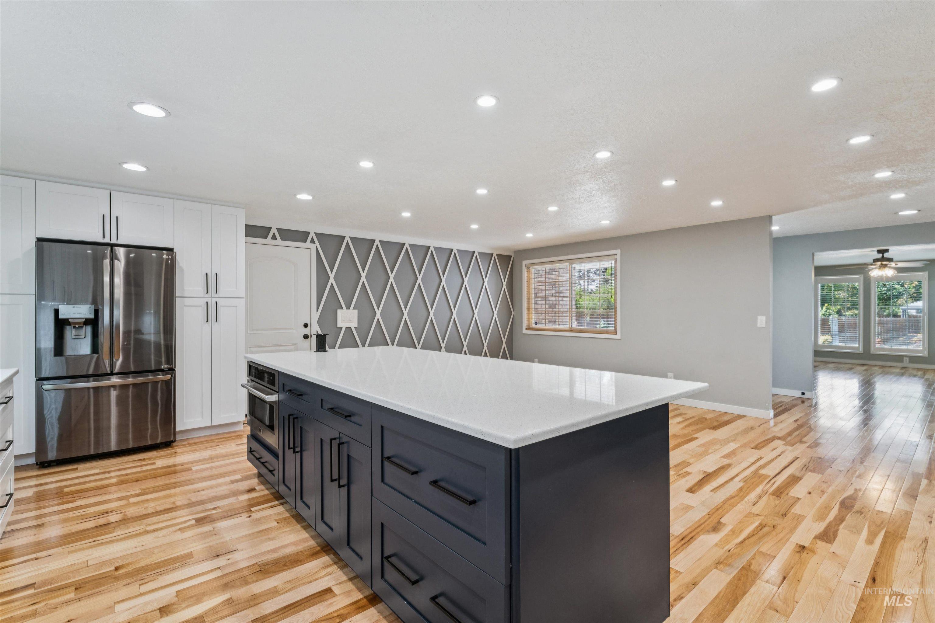 208 S Ravenswood Dr, Meridian, Idaho 83642-6264, 4 Bedrooms, 3 Bathrooms, Residential For Sale, Price $1,124,900,MLS 98960075