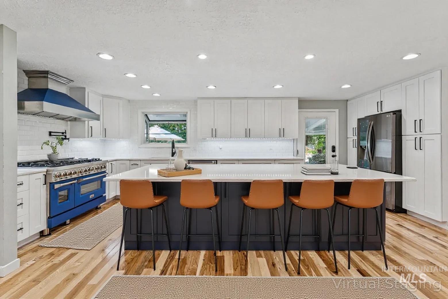 208 S Ravenswood Dr, Meridian, Idaho 83642-6264, 4 Bedrooms, 3 Bathrooms, Residential For Sale, Price $1,124,900,MLS 98960075