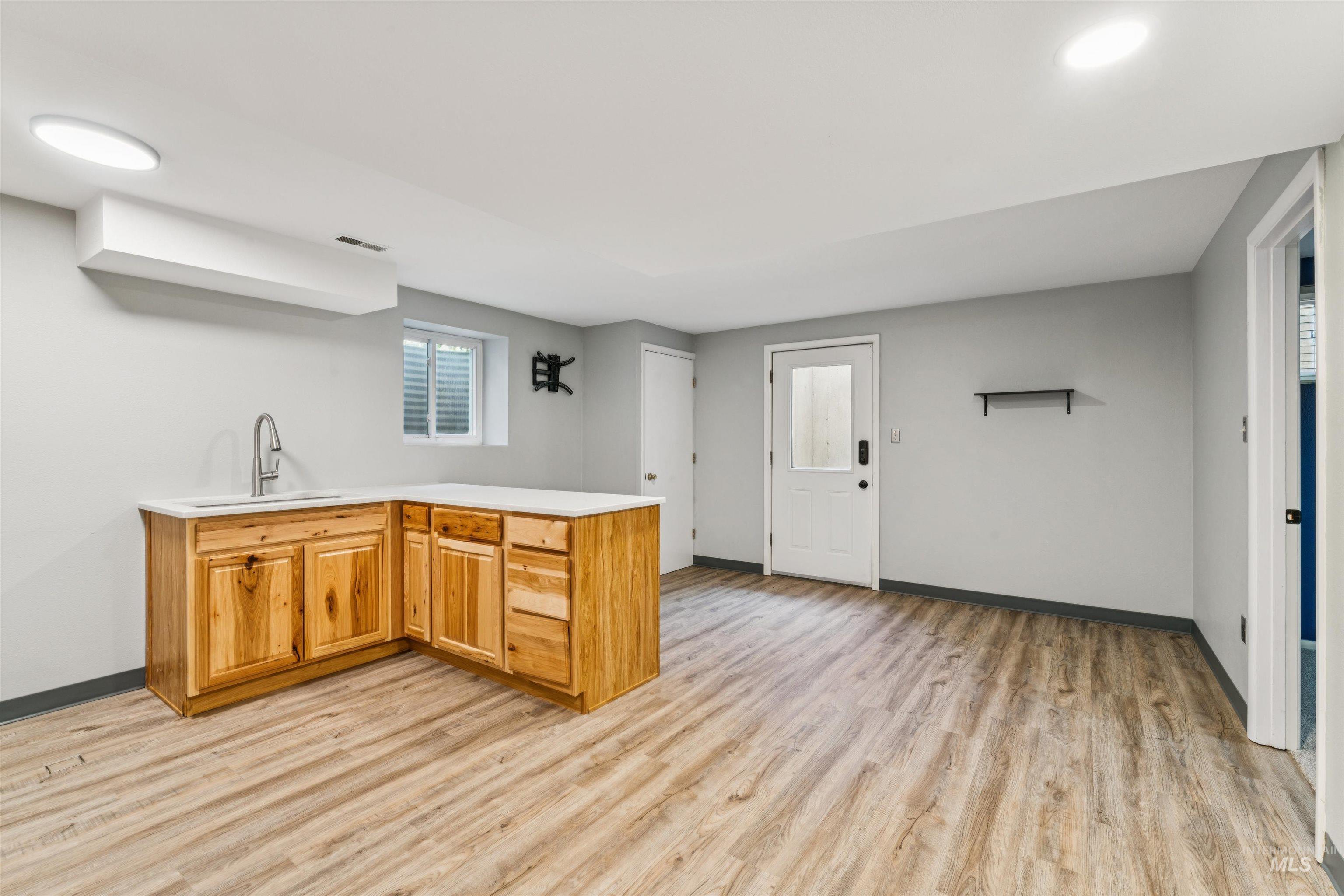 208 S Ravenswood Dr, Meridian, Idaho 83642-6264, 4 Bedrooms, 3 Bathrooms, Residential For Sale, Price $1,124,900,MLS 98960075