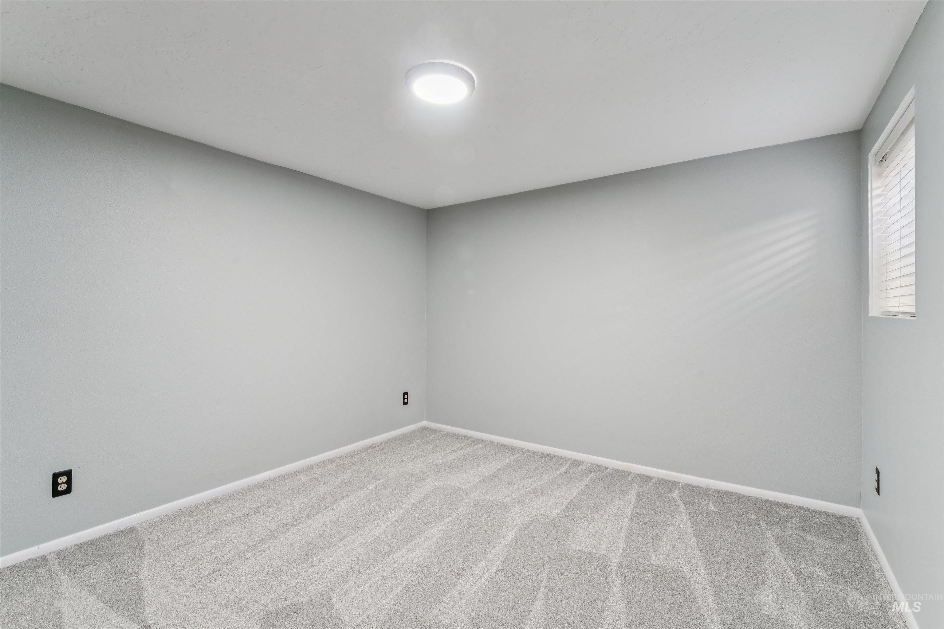 208 S Ravenswood Dr, Meridian, Idaho 83642-6264, 4 Bedrooms, 3 Bathrooms, Residential For Sale, Price $1,124,900,MLS 98960075