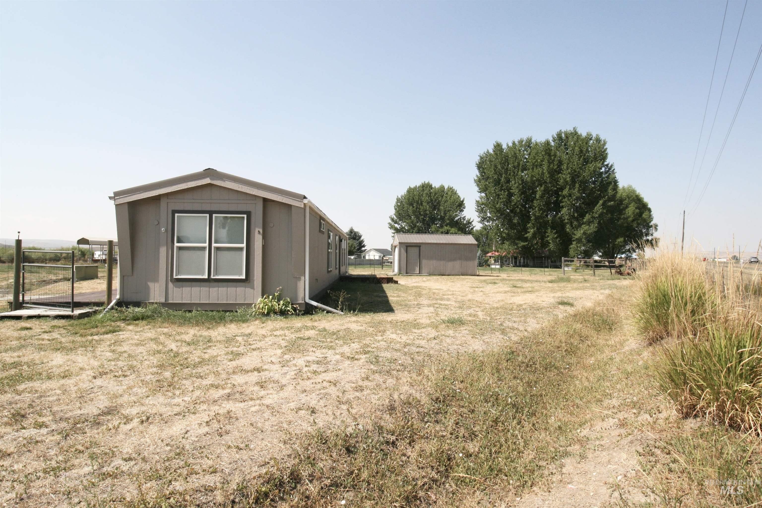 1303 Florence Drive, Jordan Valley, Oregon 97910, 2 Bedrooms, 2 Bathrooms, Residential For Sale, Price $129,000,MLS 98960108
