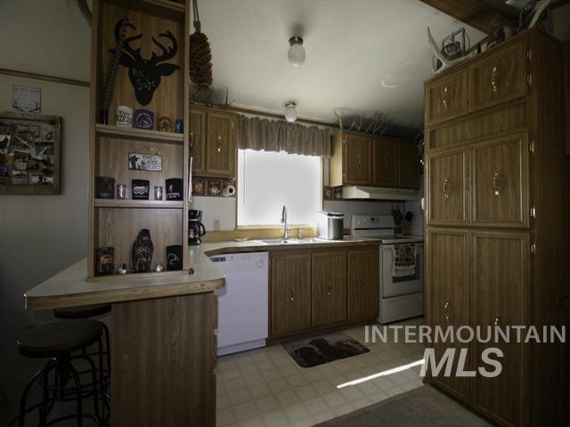 1303 Florence Drive, Jordan Valley, Oregon 97910, 2 Bedrooms, 2 Bathrooms, Residential For Sale, Price $129,000,MLS 98960108