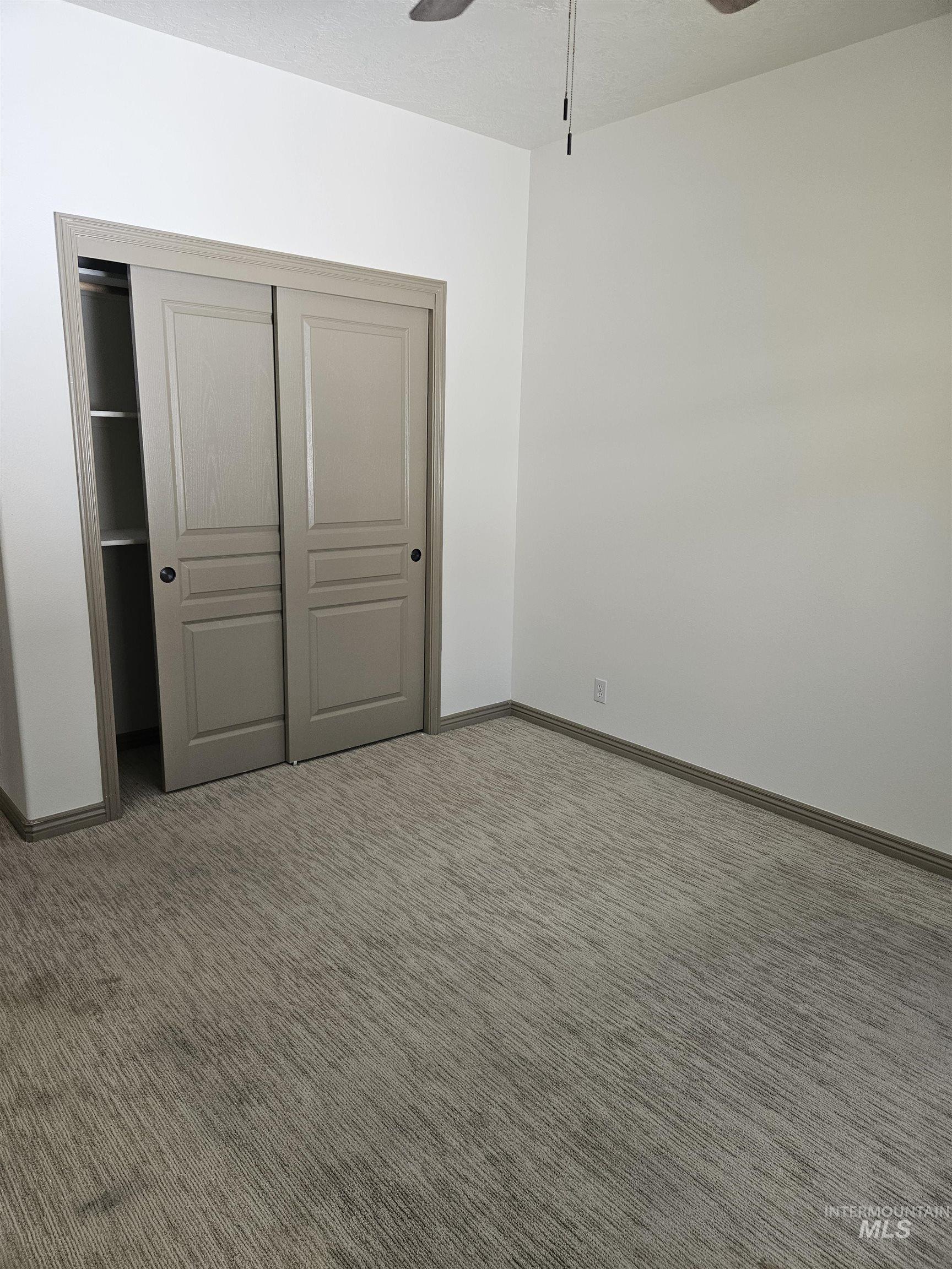 336 S Golden Eagle Lane, Eagle, Idaho 83616, 2 Bedrooms, 2 Bathrooms, Residential For Sale, Price $415,700,MLS 98960203