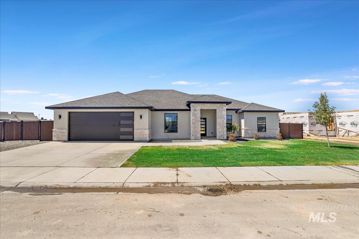 1597 Tule Dr, Twin Falls, Idaho 83301, 3 Bedrooms, 2 Bathrooms, Residential For Sale, Price $520,000, 98960208