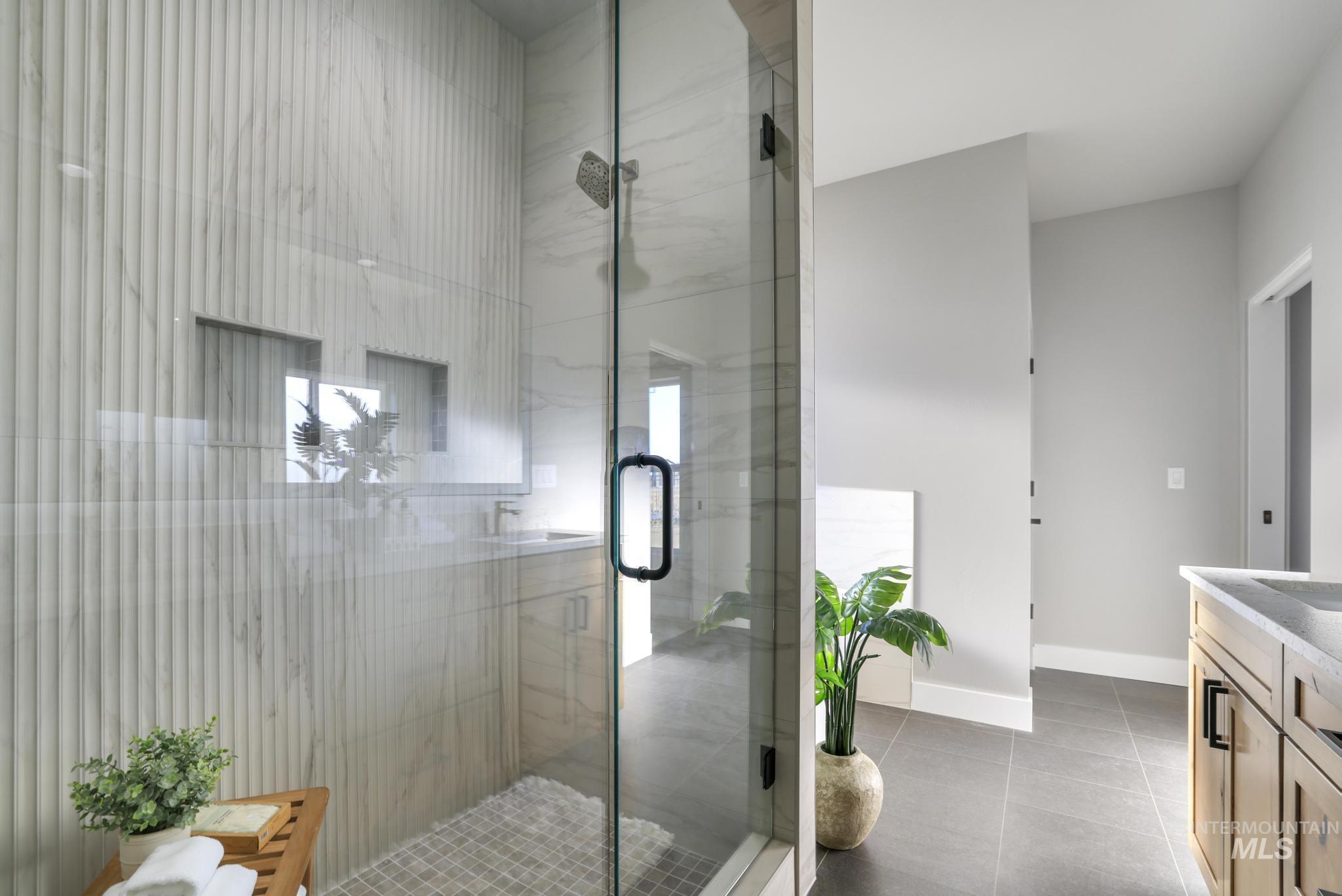 1597 Tule Dr, Twin Falls, Idaho 83301, 3 Bedrooms, 2 Bathrooms, Residential For Sale, Price $520,000, 98960208