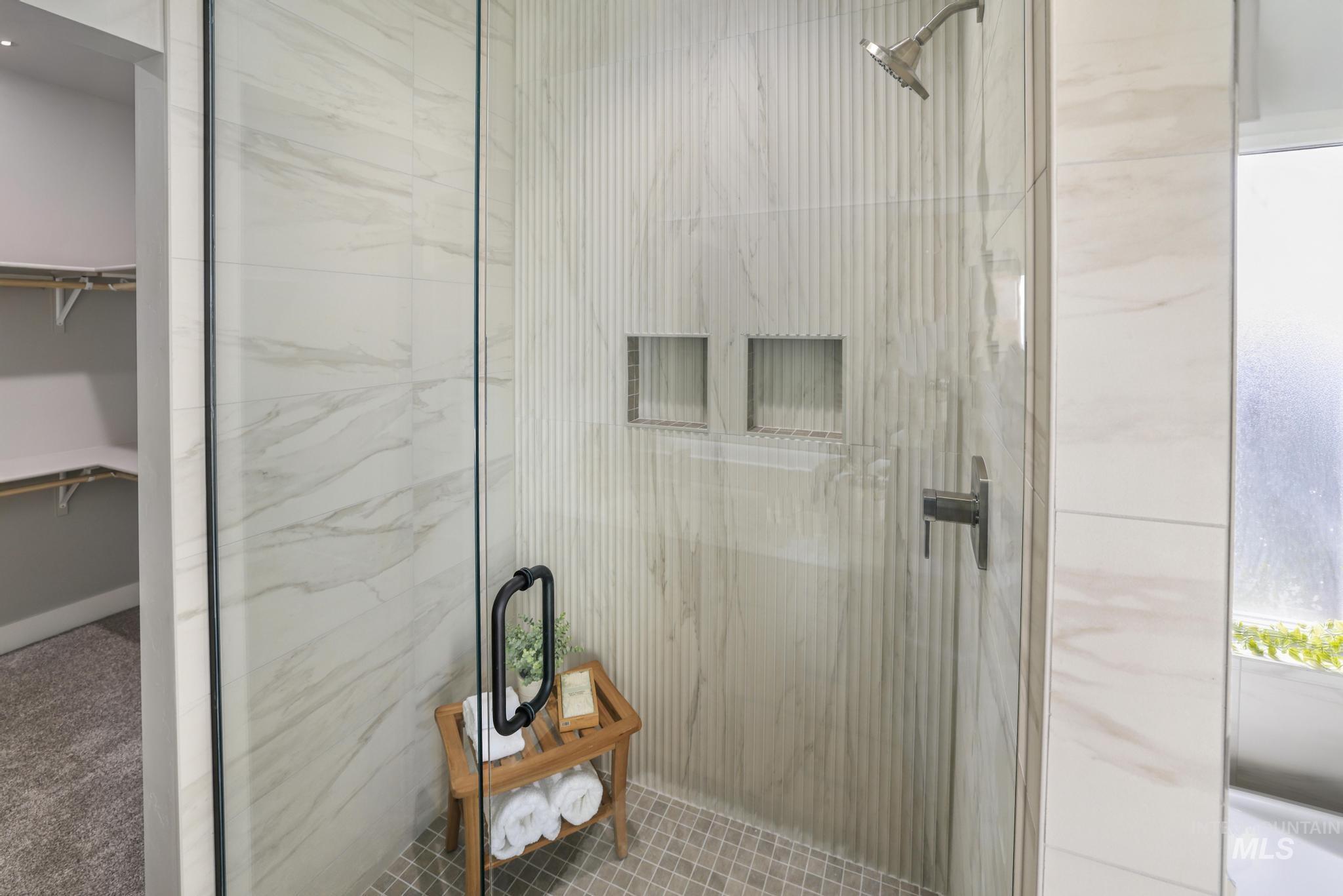 1597 Tule Dr, Twin Falls, Idaho 83301, 3 Bedrooms, 2 Bathrooms, Residential For Sale, Price $520,000, 98960208