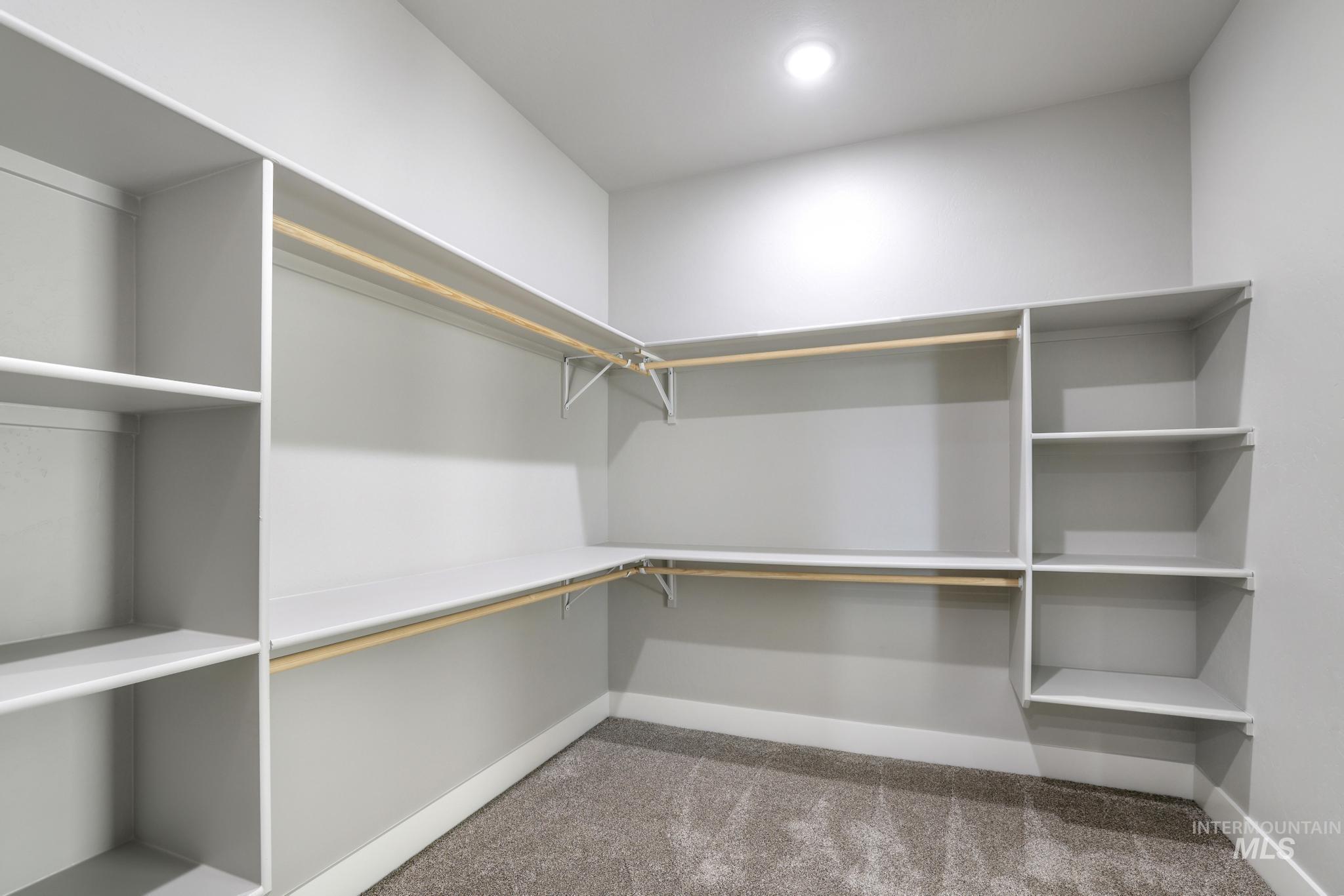 1597 Tule Dr, Twin Falls, Idaho 83301, 3 Bedrooms, 2 Bathrooms, Residential For Sale, Price $520,000, 98960208