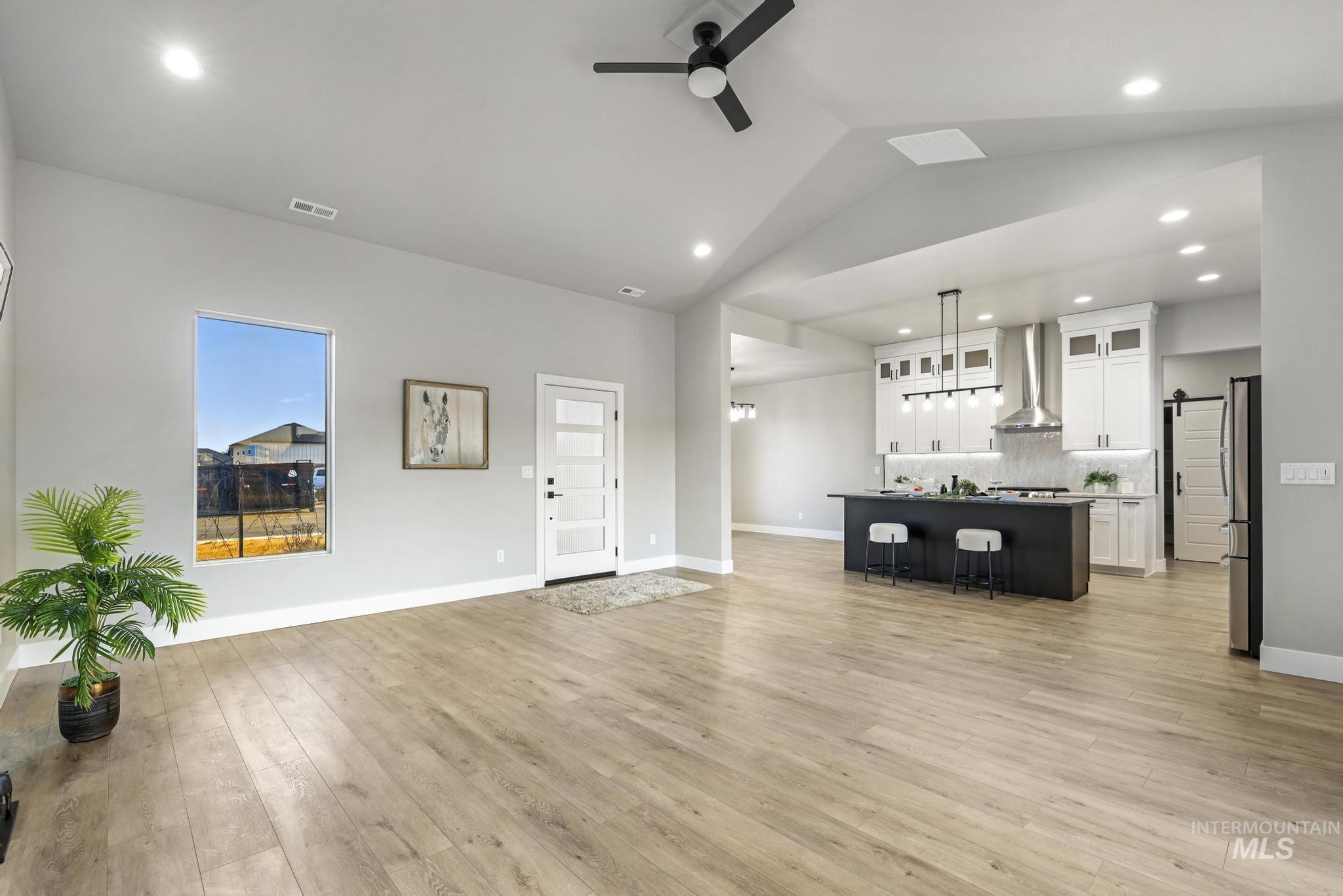 1597 Tule Dr, Twin Falls, Idaho 83301, 3 Bedrooms, 2 Bathrooms, Residential For Sale, Price $520,000, 98960208