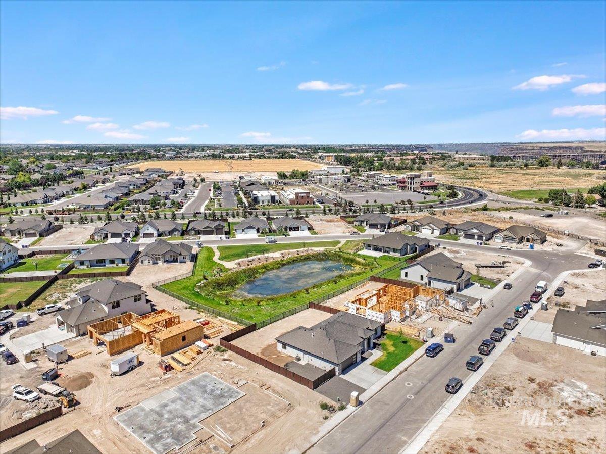 1597 Tule Dr, Twin Falls, Idaho 83301, 3 Bedrooms, 2 Bathrooms, Residential For Sale, Price $520,000, 98960208