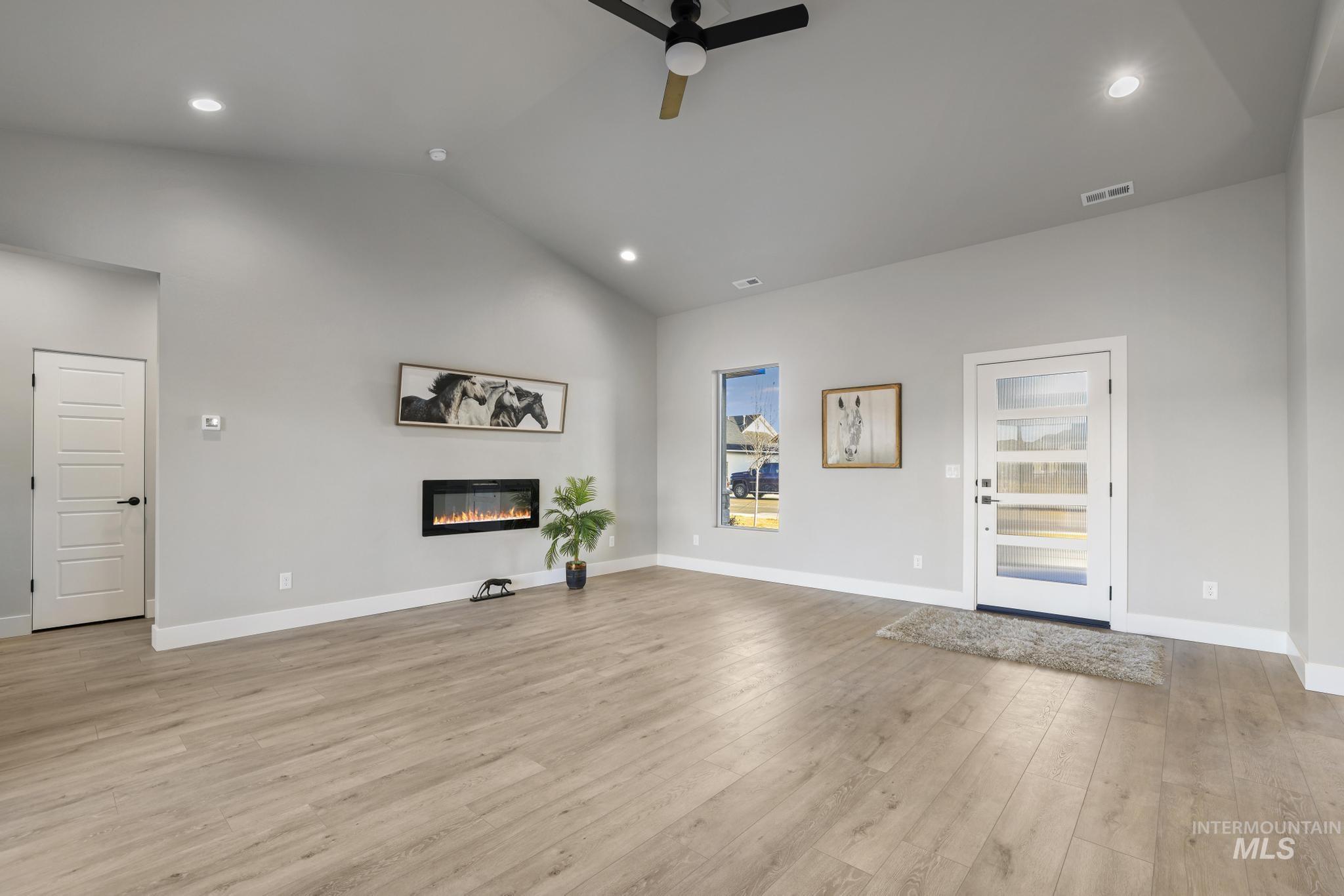 1597 Tule Dr, Twin Falls, Idaho 83301, 3 Bedrooms, 2 Bathrooms, Residential For Sale, Price $520,000, 98960208