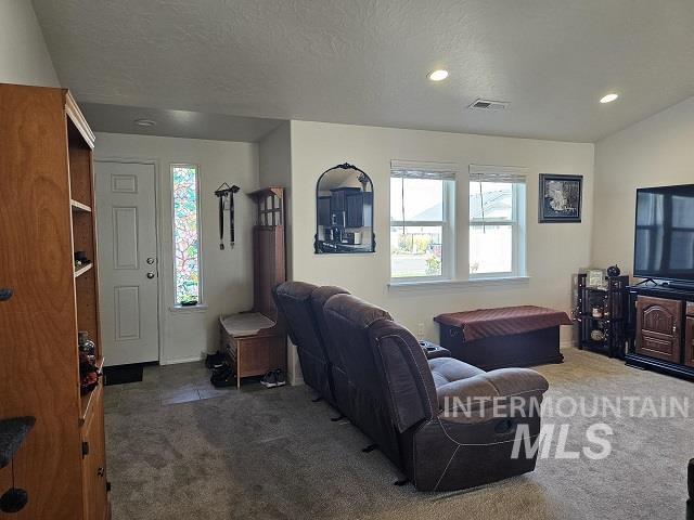 18560 White Rose Pl, Nampa, Idaho 83687, 3 Bedrooms, 2 Bathrooms, Residential For Sale, Price $379,500,MLS 98960210