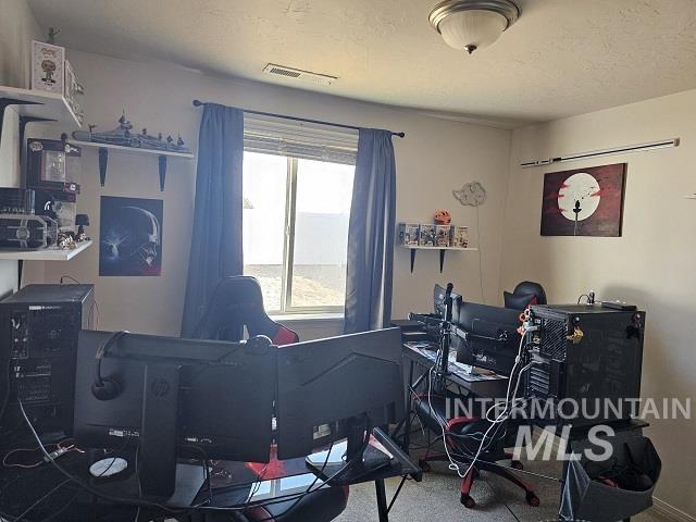 18560 White Rose Pl, Nampa, Idaho 83687, 3 Bedrooms, 2 Bathrooms, Residential For Sale, Price $379,500,MLS 98960210