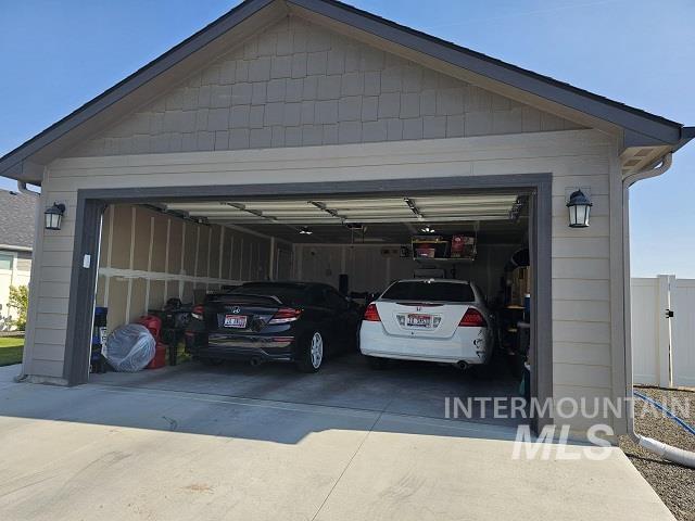 18560 White Rose Pl, Nampa, Idaho 83687, 3 Bedrooms, 2 Bathrooms, Residential For Sale, Price $379,500,MLS 98960210