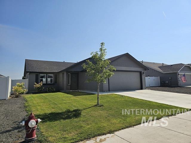 18560 White Rose Pl, Nampa, Idaho 83687, 3 Bedrooms, 2 Bathrooms, Residential For Sale, Price $379,500,MLS 98960210