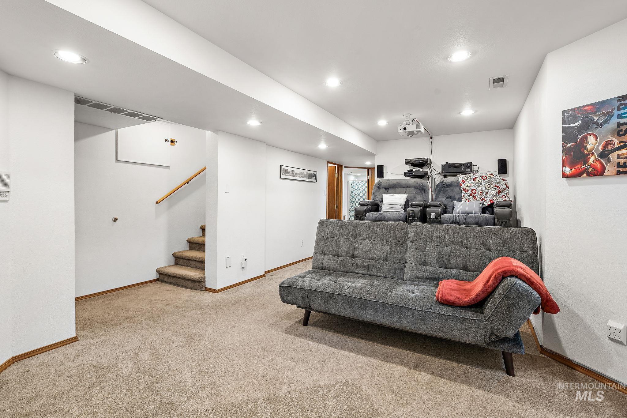 5363 N Hickory Run Ave., Boise, Idaho 83713-2498, 5 Bedrooms, 4 Bathrooms, Residential For Sale, Price $860,000,MLS 98960238