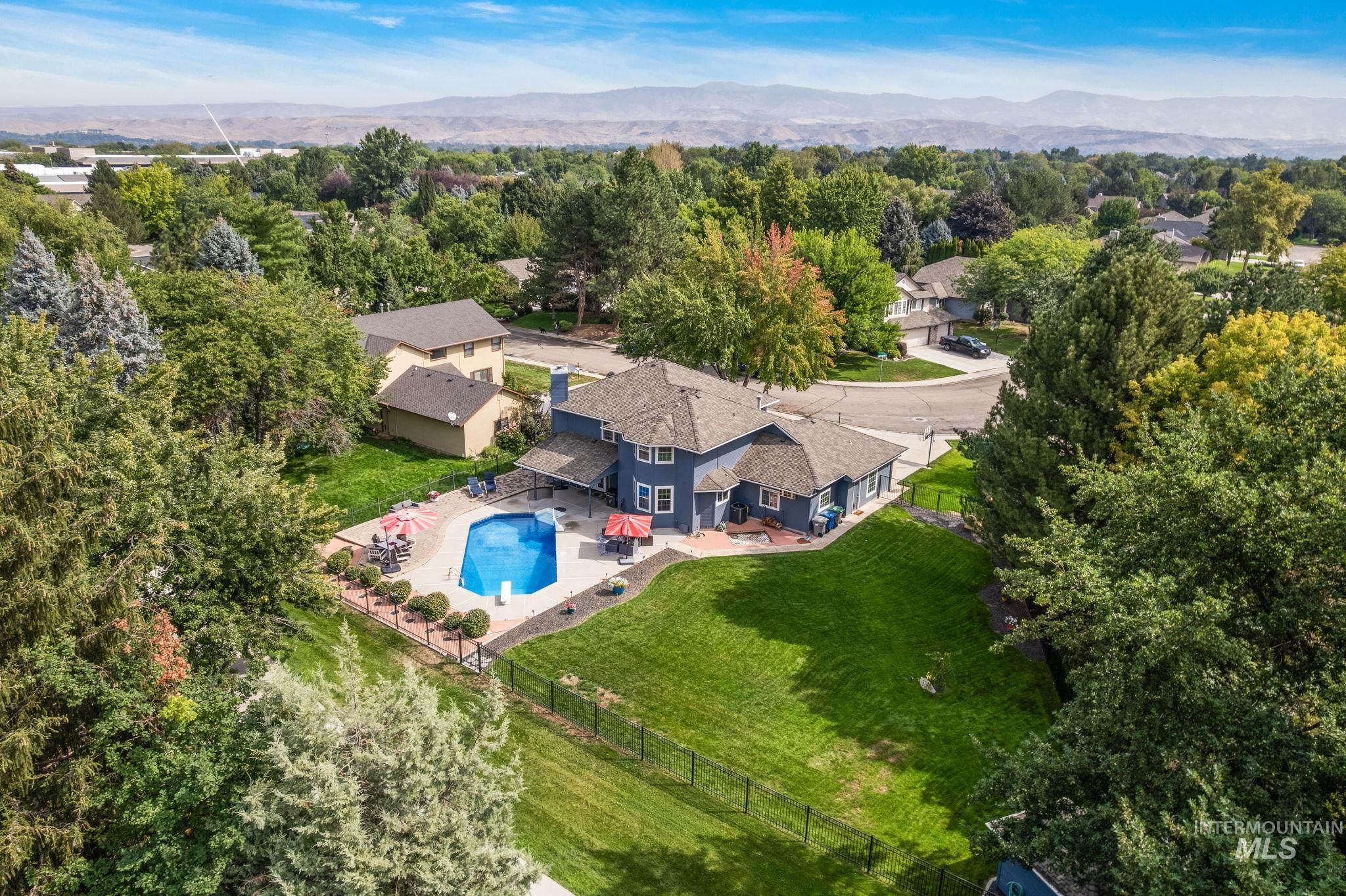 5363 N Hickory Run Ave., Boise, Idaho 83713-2498, 5 Bedrooms, 4 Bathrooms, Residential For Sale, Price $860,000,MLS 98960238