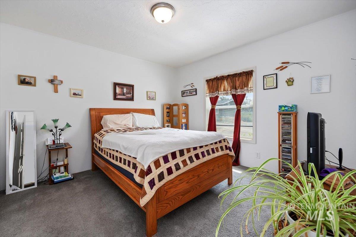 121 Sunset Dr. N, Hagerman, Idaho 83332, 3 Bedrooms, 2 Bathrooms, Residential For Sale, Price $339,900, 98960272