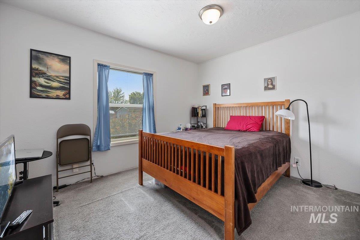 121 Sunset Dr. N, Hagerman, Idaho 83332, 3 Bedrooms, 2 Bathrooms, Residential For Sale, Price $339,900, 98960272