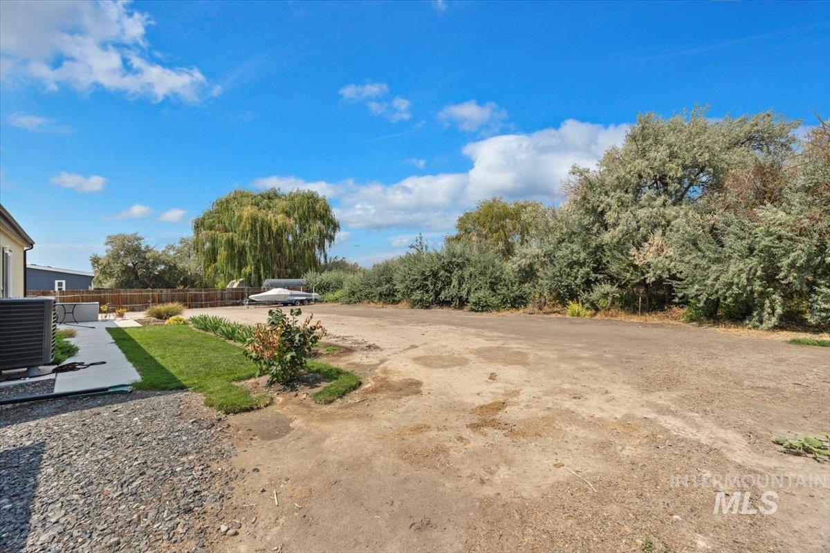 121 Sunset Dr. N, Hagerman, Idaho 83332, 3 Bedrooms, 2 Bathrooms, Residential For Sale, Price $339,900, 98960272