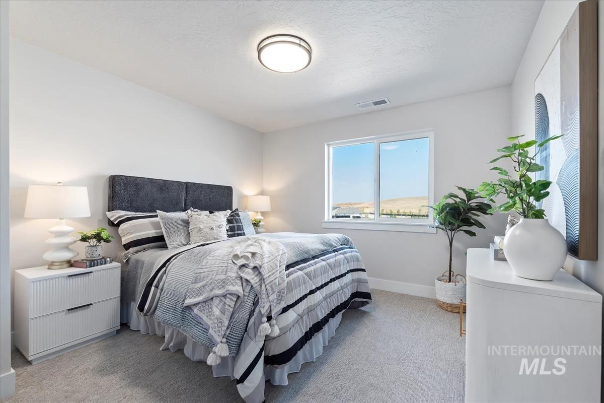 6240 N Holly Springs Ln, Eagle, Idaho 83616, 3 Bedrooms, 2.5 Bathrooms, Residential For Sale, Price $454,800, 98960282