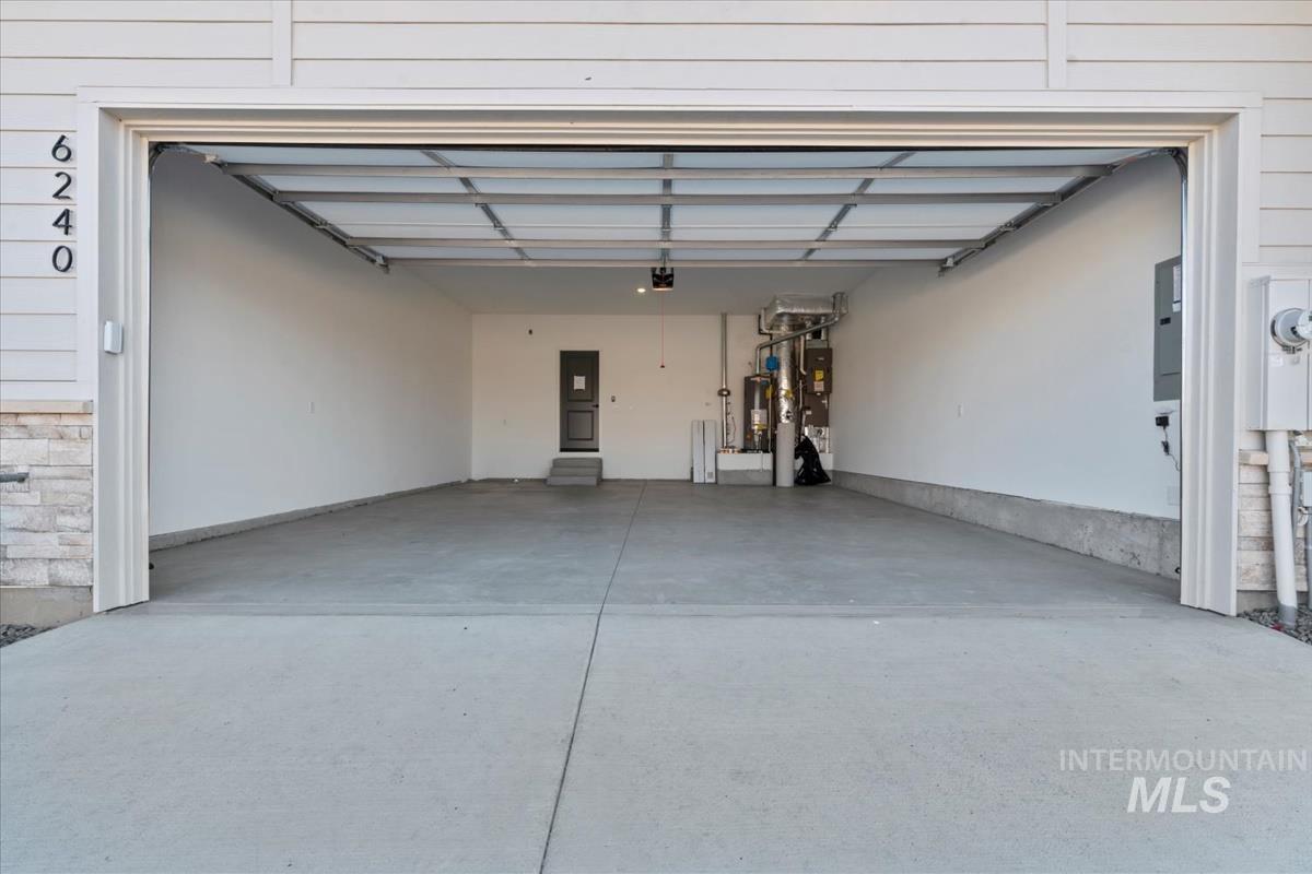 6240 N Holly Springs Ln, Eagle, Idaho 83616, 3 Bedrooms, 2.5 Bathrooms, Residential For Sale, Price $454,800, 98960282