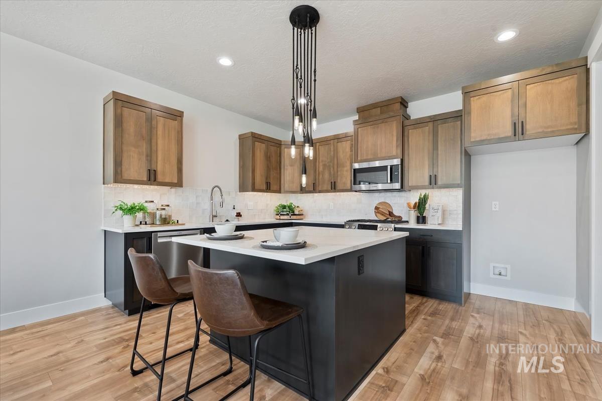 6240 N Holly Springs Ln, Eagle, Idaho 83616, 3 Bedrooms, 2.5 Bathrooms, Residential For Sale, Price $454,800, 98960282