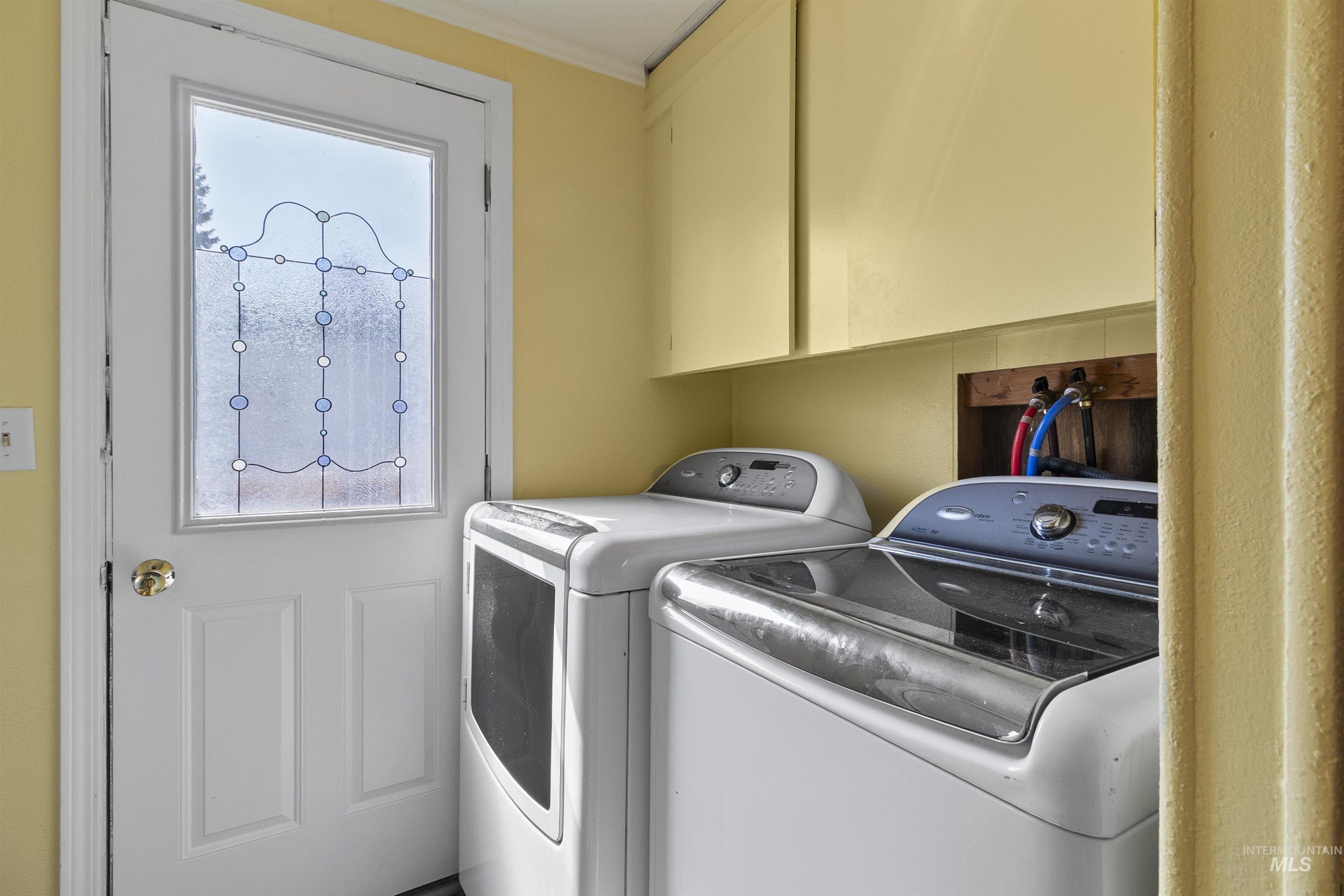 411 N Almon, Moscow, Idaho 83843, 3 Bedrooms, 2 Bathrooms, Residential For Sale, Price $80,000,MLS 98960292