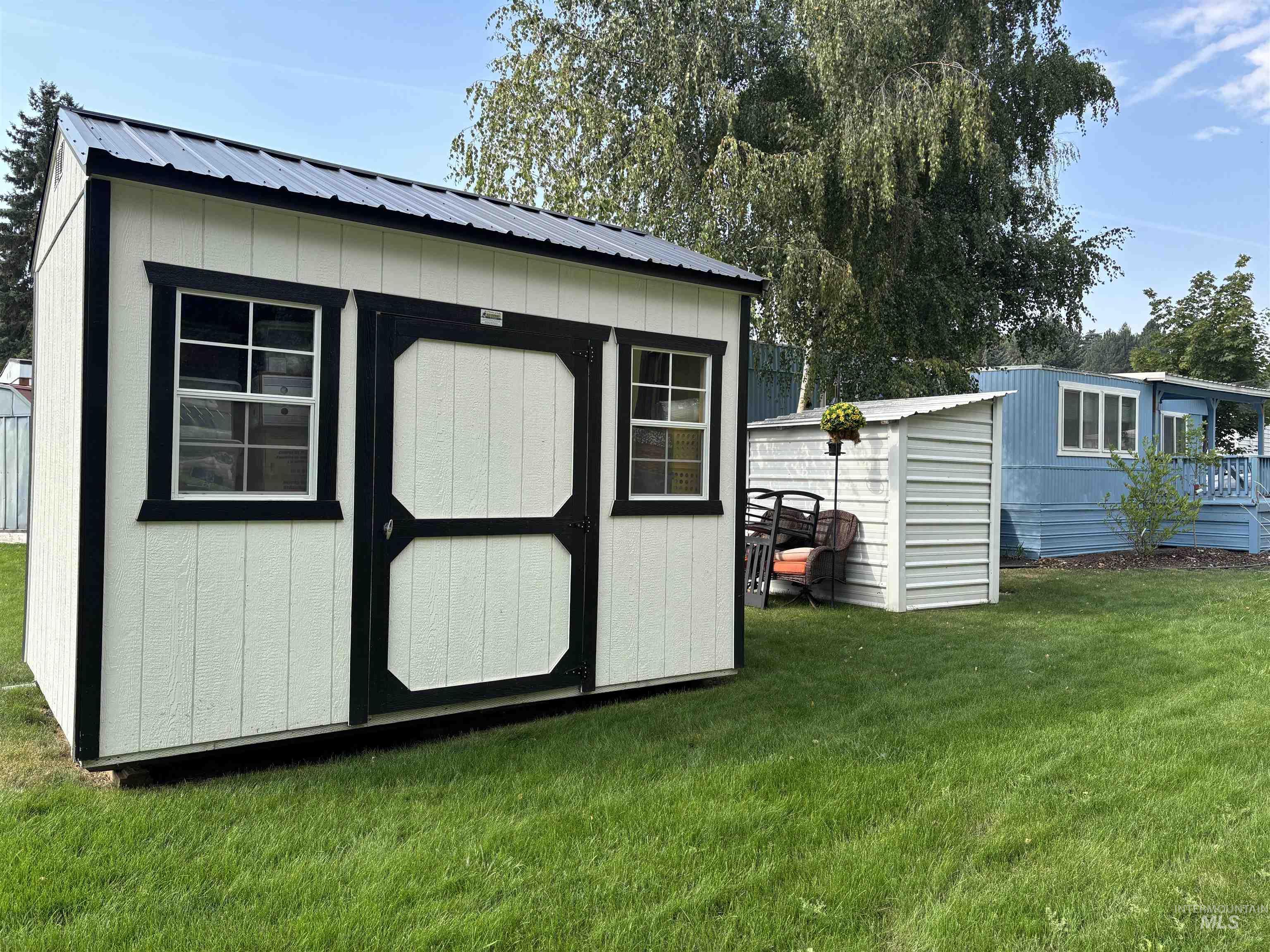 411 N Almon, Moscow, Idaho 83843, 3 Bedrooms, 2 Bathrooms, Residential For Sale, Price $80,000,MLS 98960292