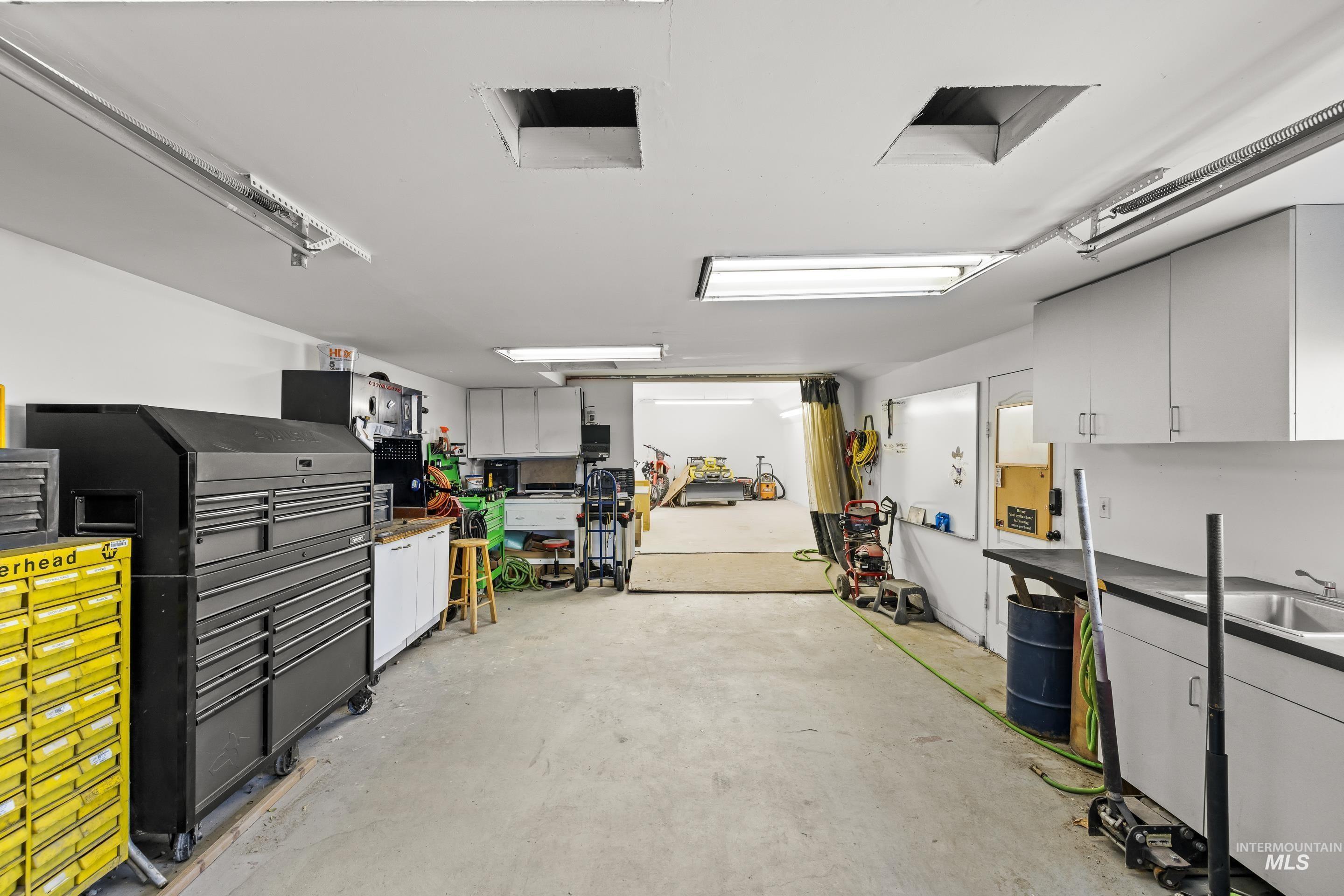 77 N Yale, Nampa, Idaho 83651, 6 Bedrooms, 2 Bathrooms, Residential For Sale, Price $479,800,MLS 98960302