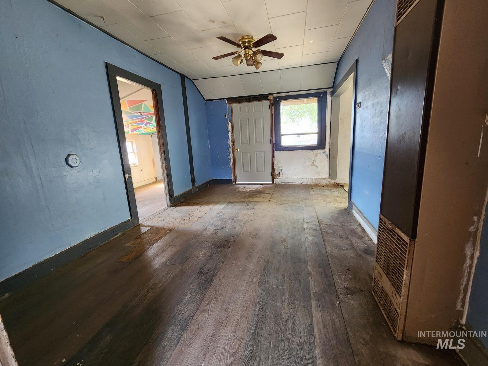 708 15th Avenue, Lewiston, Idaho 83501, 2 Bedrooms, 1 Bathroom, Residential For Sale, Price $114,900,MLS 98960333