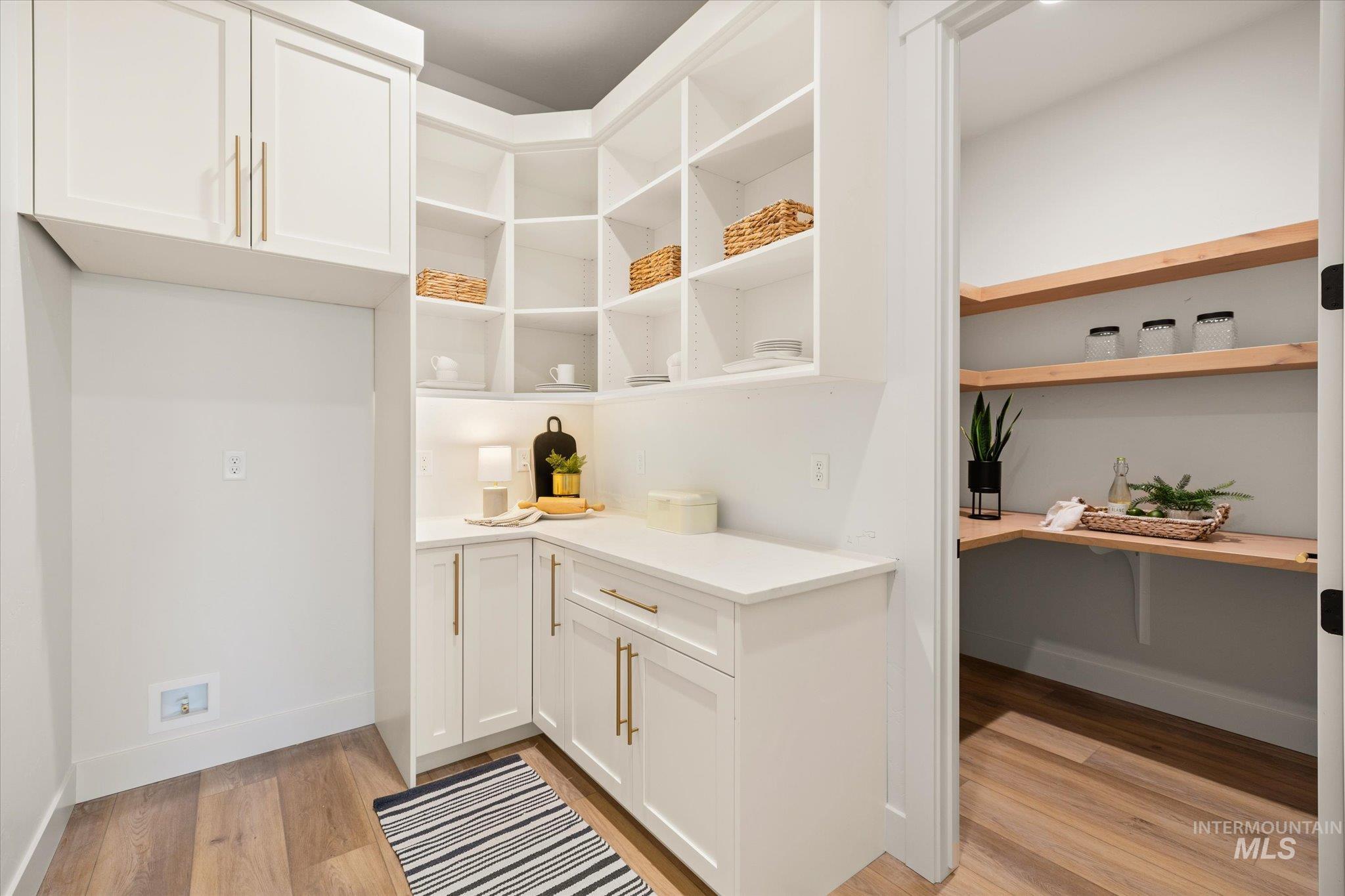 22909 Cirrus View, Caldwell, Idaho 83607, 3 Bedrooms, 2.5 Bathrooms, Residential For Sale, Price $1,050,000,MLS 98960373