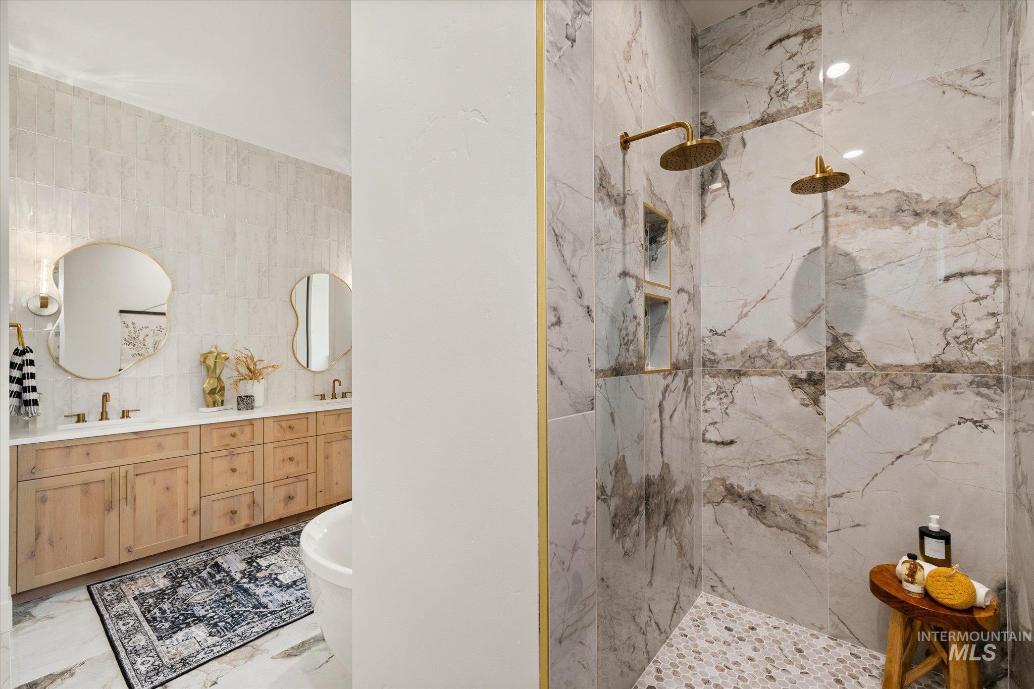 22909 Cirrus View, Caldwell, Idaho 83607, 3 Bedrooms, 2.5 Bathrooms, Residential For Sale, Price $1,050,000,MLS 98960373