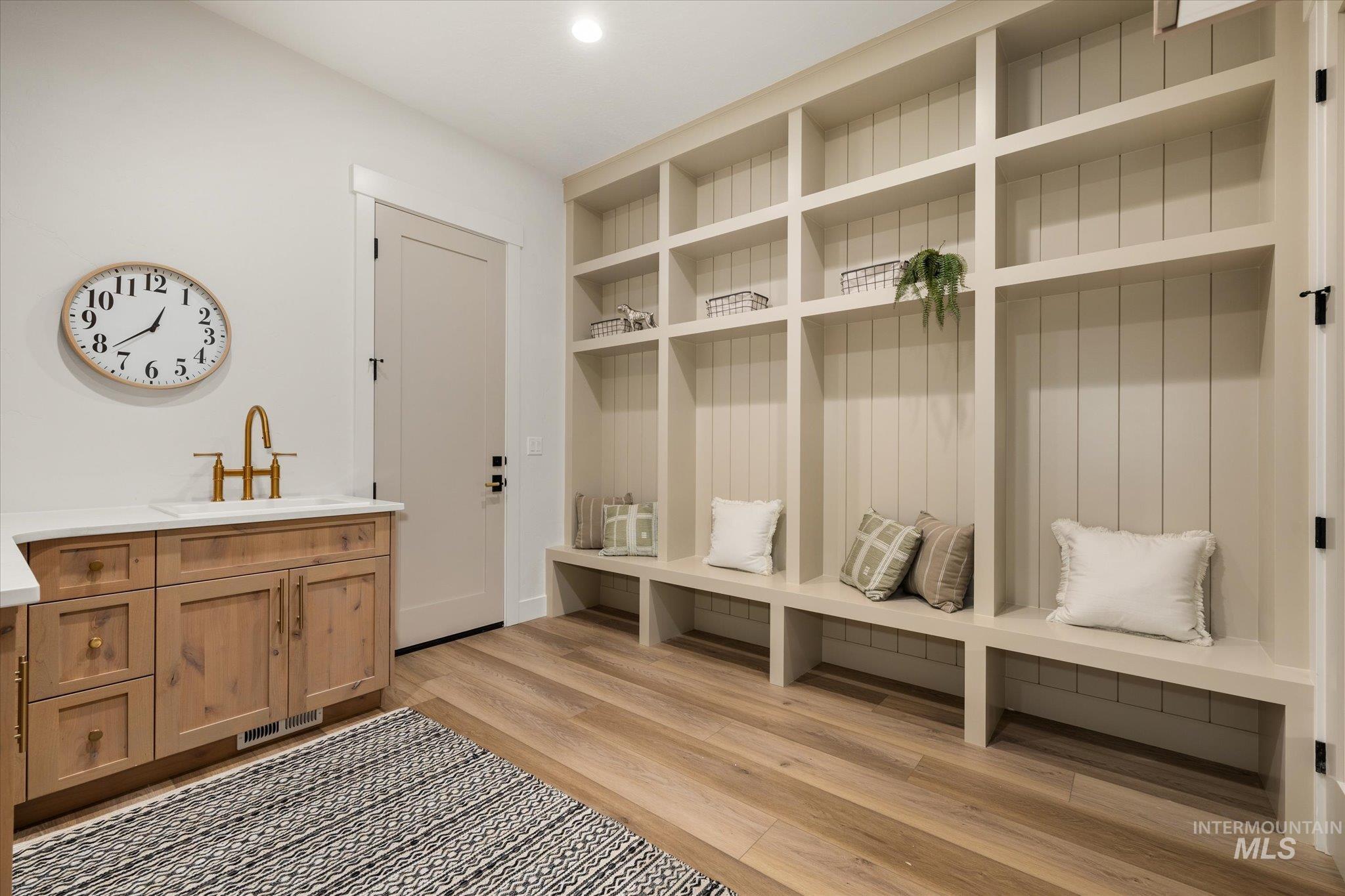 22909 Cirrus View, Caldwell, Idaho 83607, 3 Bedrooms, 2.5 Bathrooms, Residential For Sale, Price $1,050,000,MLS 98960373