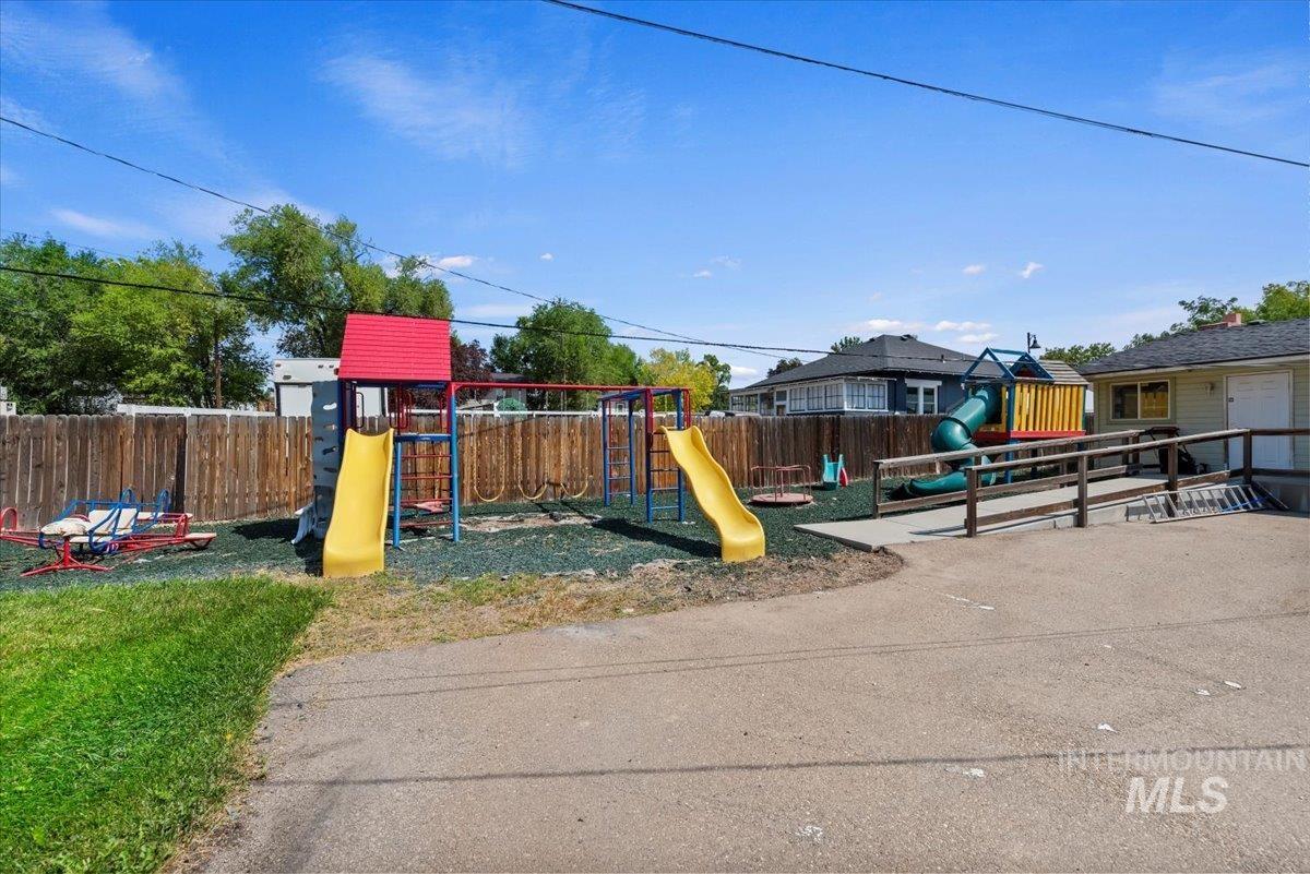 515 16th Ave N, Nampa, Idaho 83687, Business/Commercial For Sale, Price $479,900, 98960409