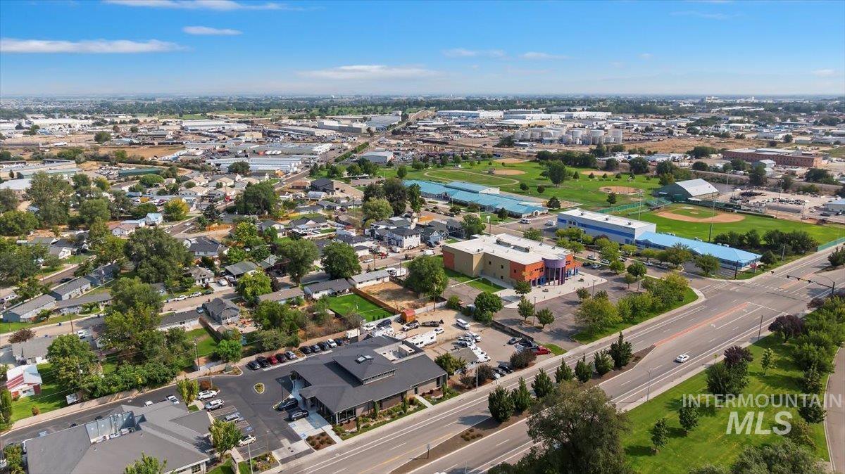 515 16th Ave N, Nampa, Idaho 83687, Business/Commercial For Sale, Price $479,900, 98960409