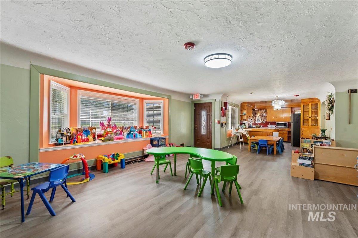 515 16th Ave N, Nampa, Idaho 83687, Business/Commercial For Sale, Price $479,900, 98960409