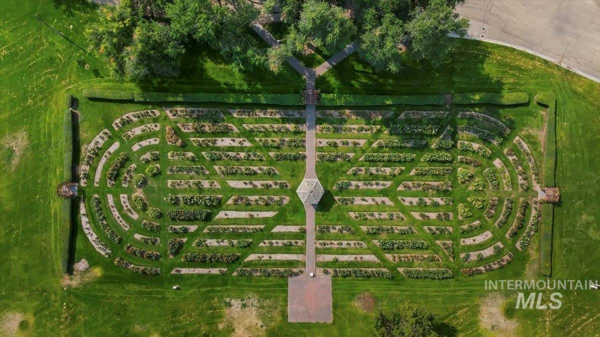 515 N 16th Ave, Nampa, Idaho 83687, 3 Bedrooms, 2 Bathrooms, Residential For Sale, Price $479,900, 98960413