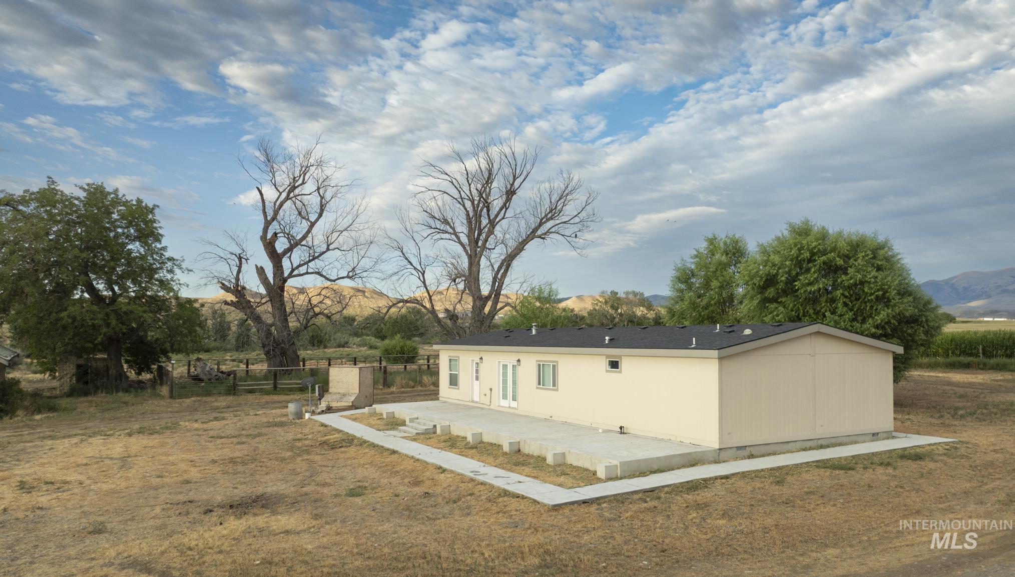 23425 Bachman Grade Rd, Murphy, Idaho 83650, 4 Bedrooms, 2 Bathrooms, Farm & Ranch For Sale, Price $630,000,MLS 98960414