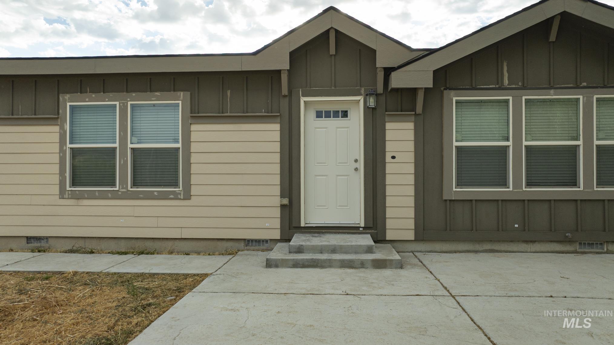 23425 Bachman Grade Rd, Murphy, Idaho 83650, 4 Bedrooms, 2 Bathrooms, Farm & Ranch For Sale, Price $630,000,MLS 98960414