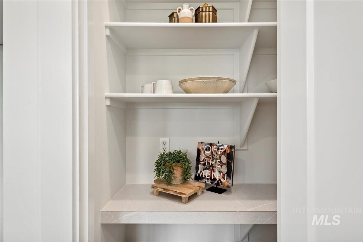 3901 W Stone House Ln, Eagle, Idaho 83616, 3 Bedrooms, 2.5 Bathrooms, Residential For Sale, Price $534,900, 98960459