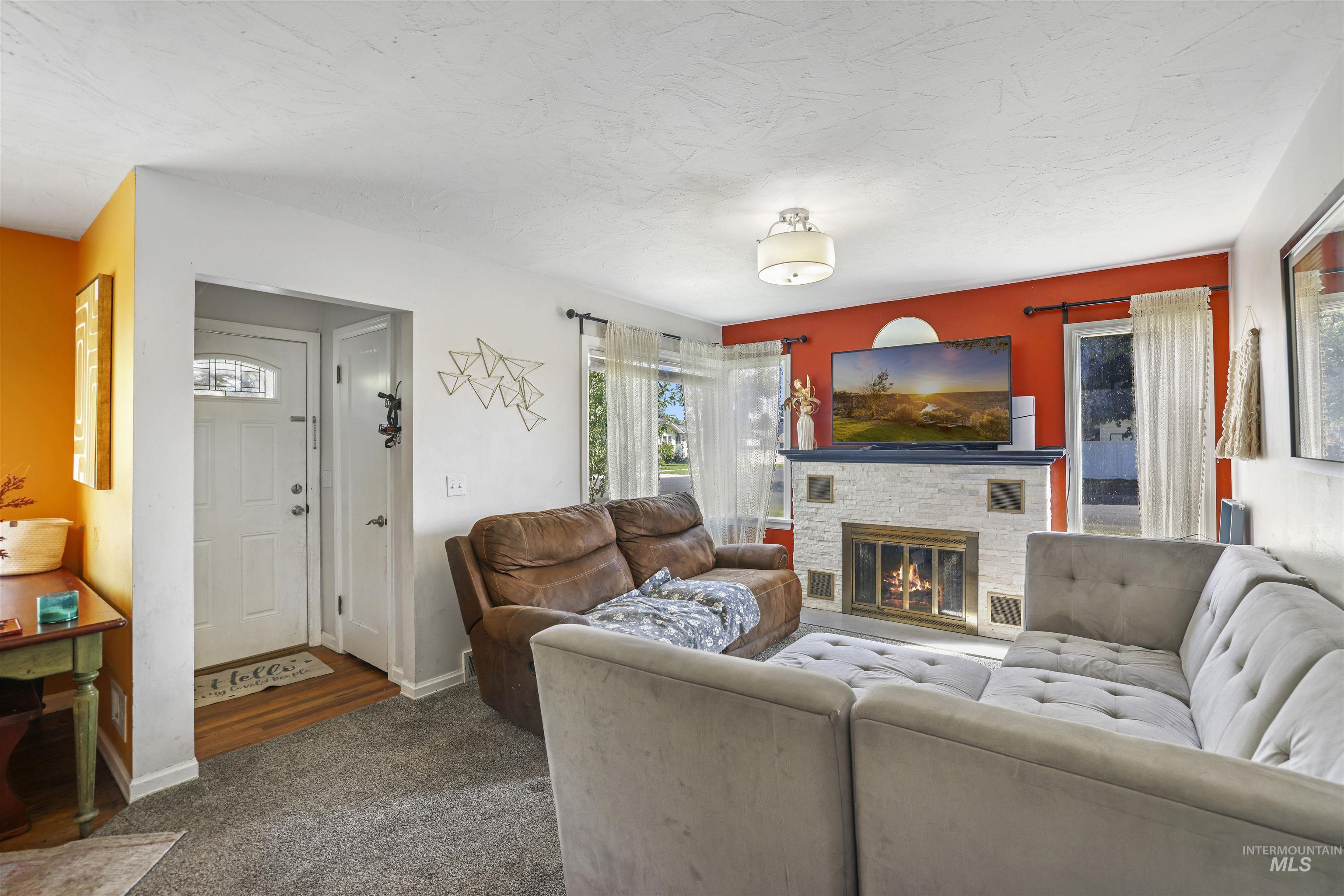 201 W 19th Street, Burley, Idaho 83318, 4 Bedrooms, 2 Bathrooms, Residential For Sale, Price $314,000,MLS 98960469