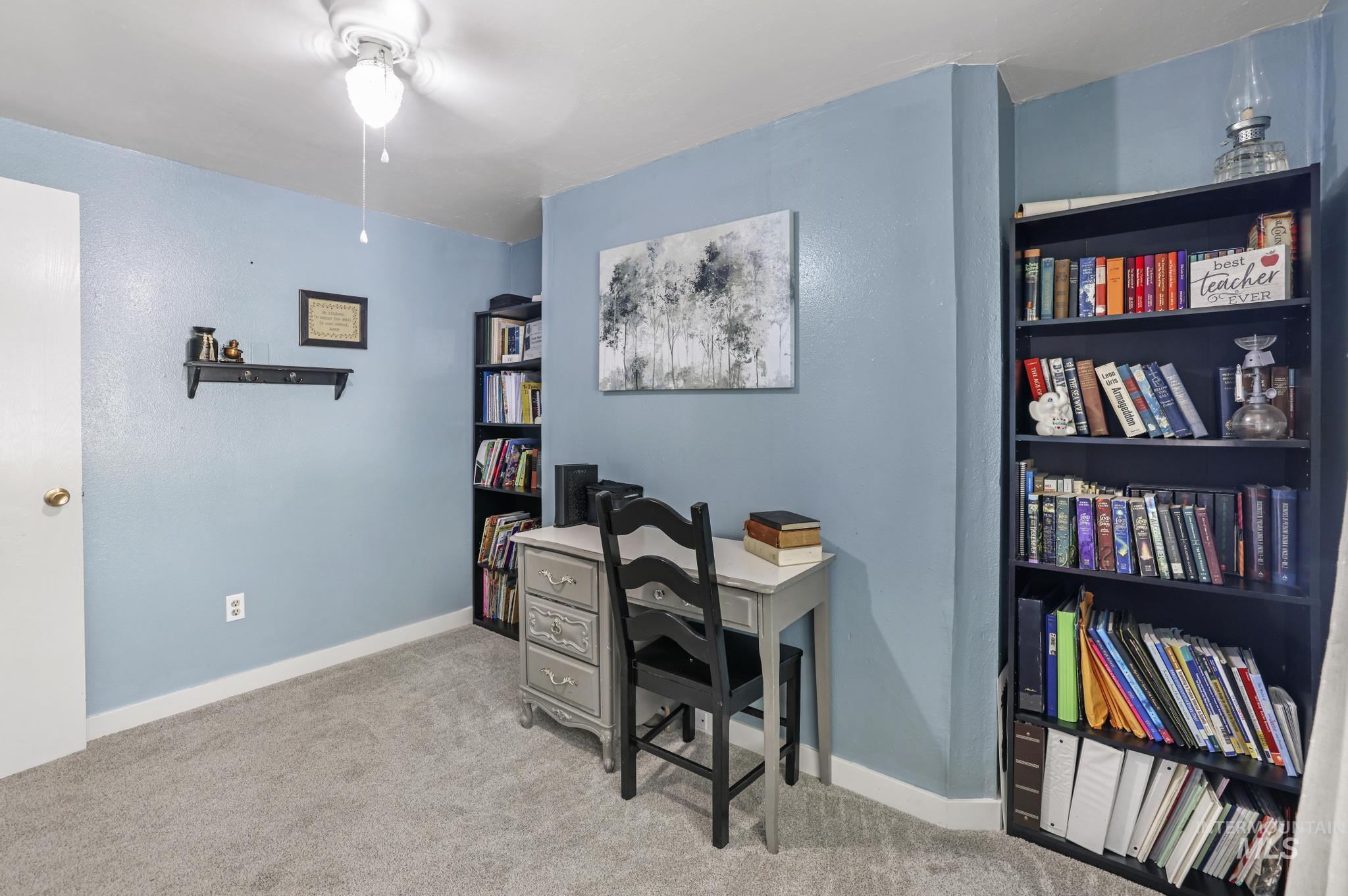 531 Calico St, Hansen, Idaho 83334, 4 Bedrooms, 2 Bathrooms, Residential For Sale, Price $294,400,MLS 98960506