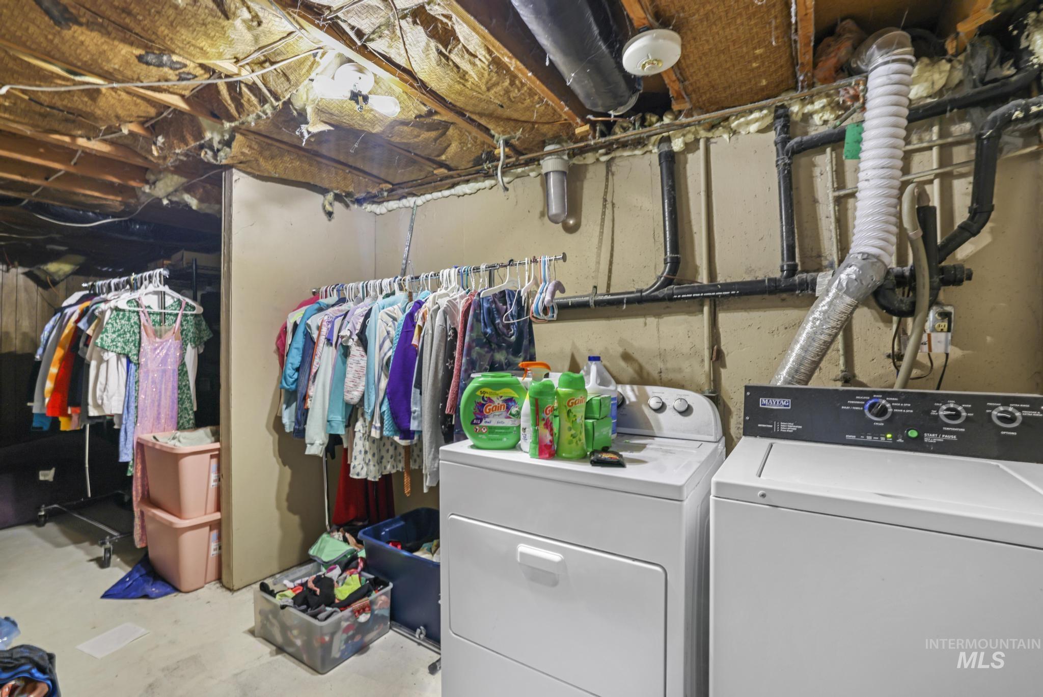 531 Calico St, Hansen, Idaho 83334, 4 Bedrooms, 2 Bathrooms, Residential For Sale, Price $294,400,MLS 98960506