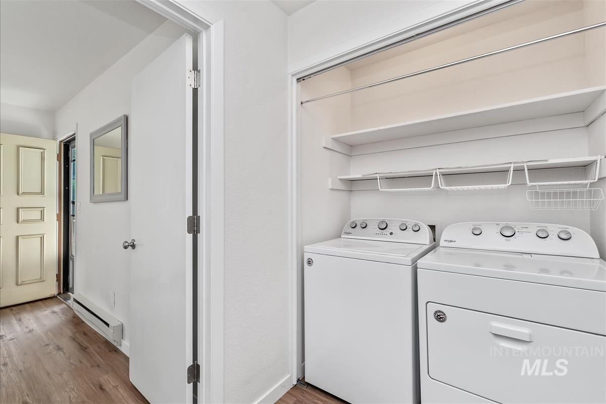 7084 W Colehaven Ln, Boise, Idaho 83704, 2 Bedrooms, 1 Bathroom, Residential For Sale, Price $249,900,MLS 98960547