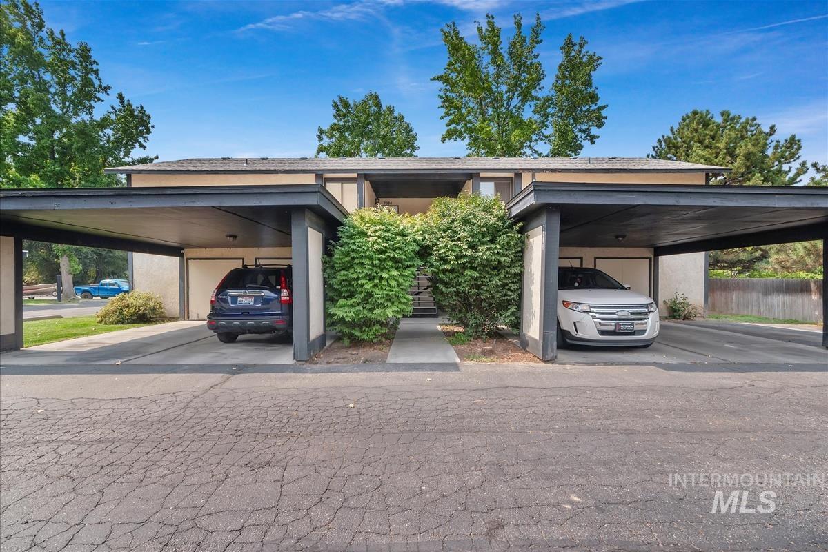 7084 W Colehaven Ln, Boise, Idaho 83704, 2 Bedrooms, 1 Bathroom, Residential For Sale, Price $249,900,MLS 98960547