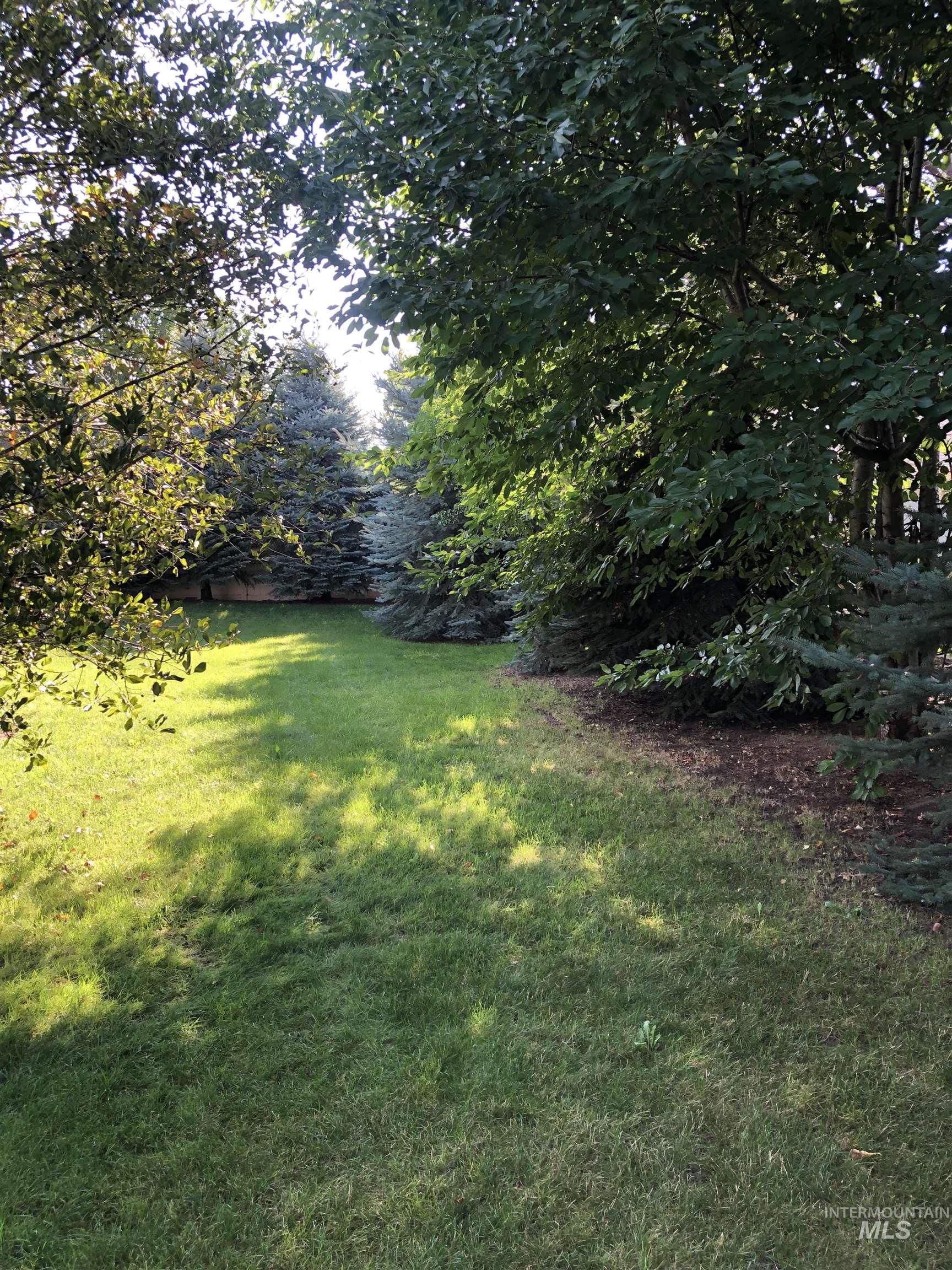 2782 Sun Meadow Drive, Twin Falls, Idaho 83301, 4 Bedrooms, 2.5 Bathrooms, Residential For Sale, Price $649,000, 98960565