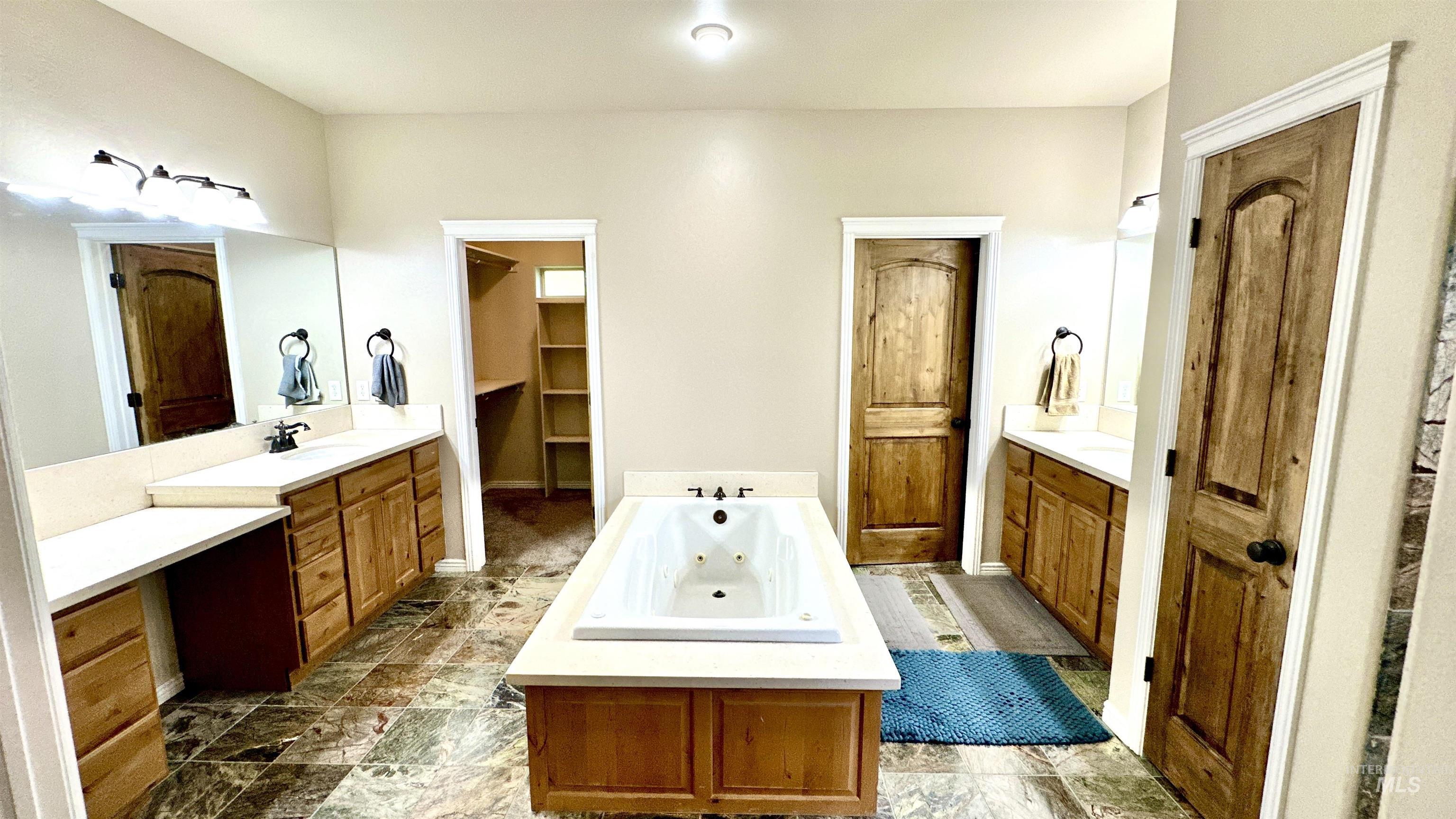 2782 Sun Meadow Drive, Twin Falls, Idaho 83301, 4 Bedrooms, 2.5 Bathrooms, Residential For Sale, Price $618,000, 98960565