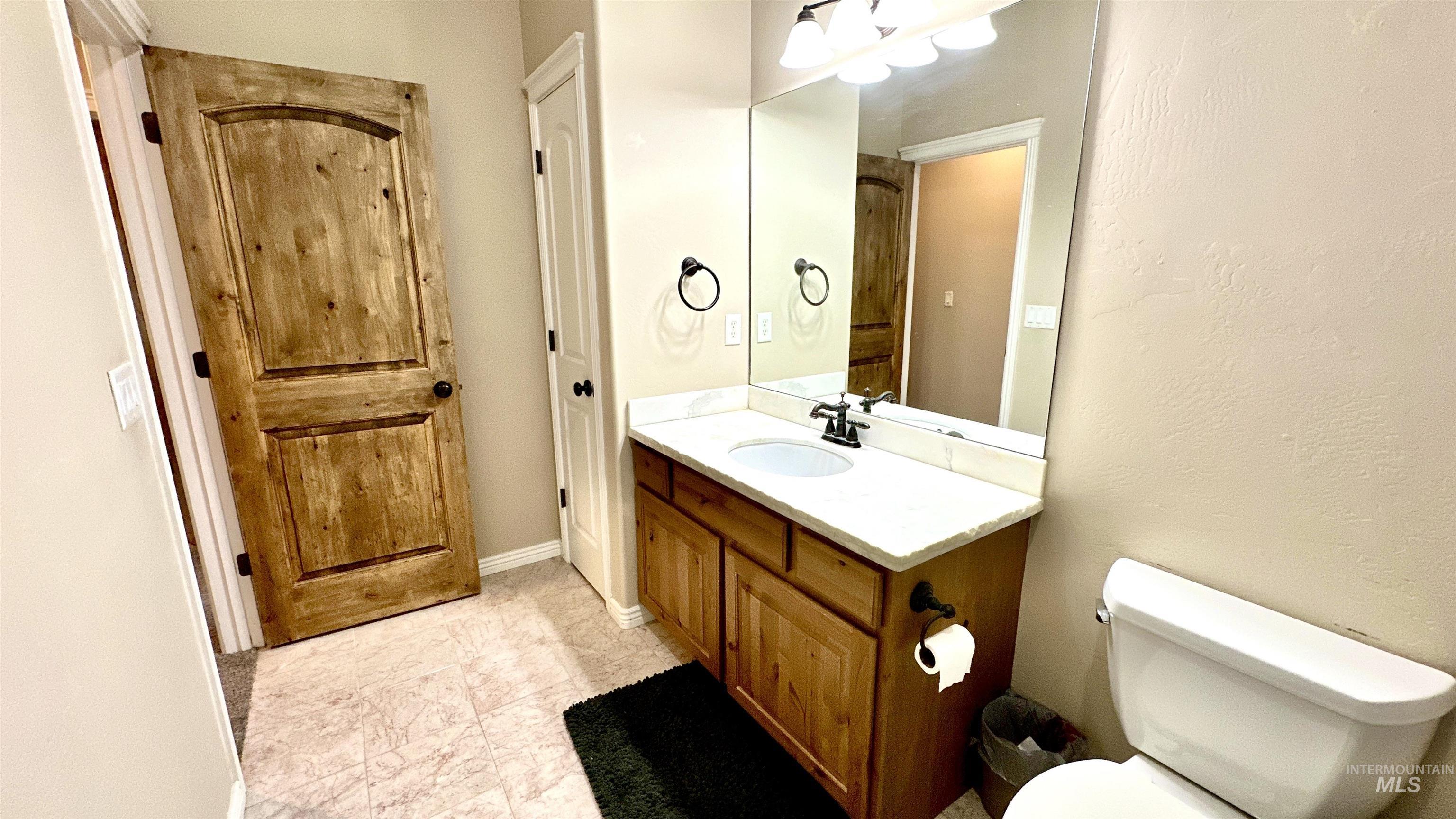 2782 Sun Meadow Drive, Twin Falls, Idaho 83301, 4 Bedrooms, 2.5 Bathrooms, Residential For Sale, Price $618,000, 98960565