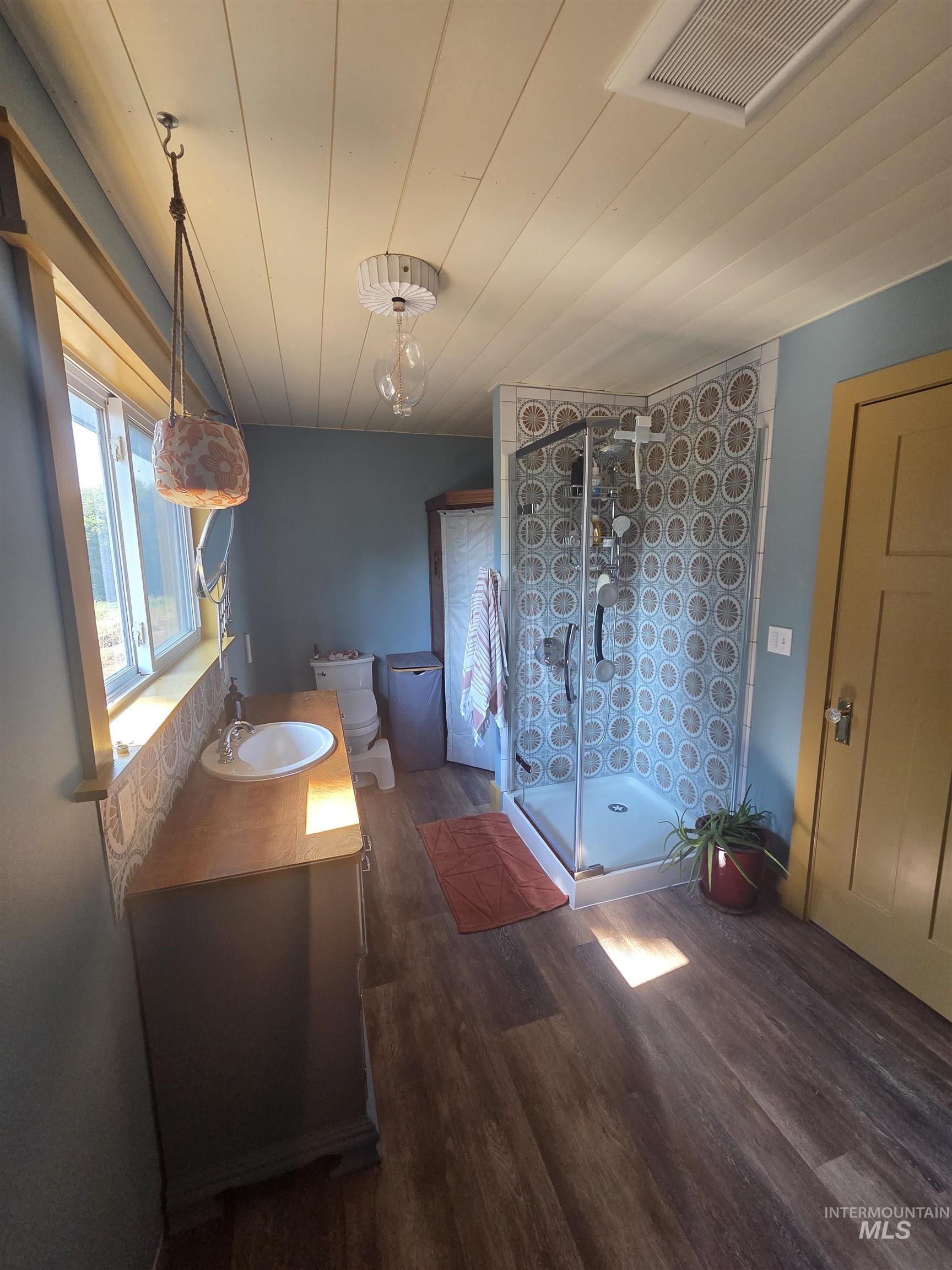 870 Dutch Flat Rd, Pomeroy, Washington 99347, 3 Bedrooms, 2.5 Bathrooms, Residential For Sale, Price $389,000, 98960570